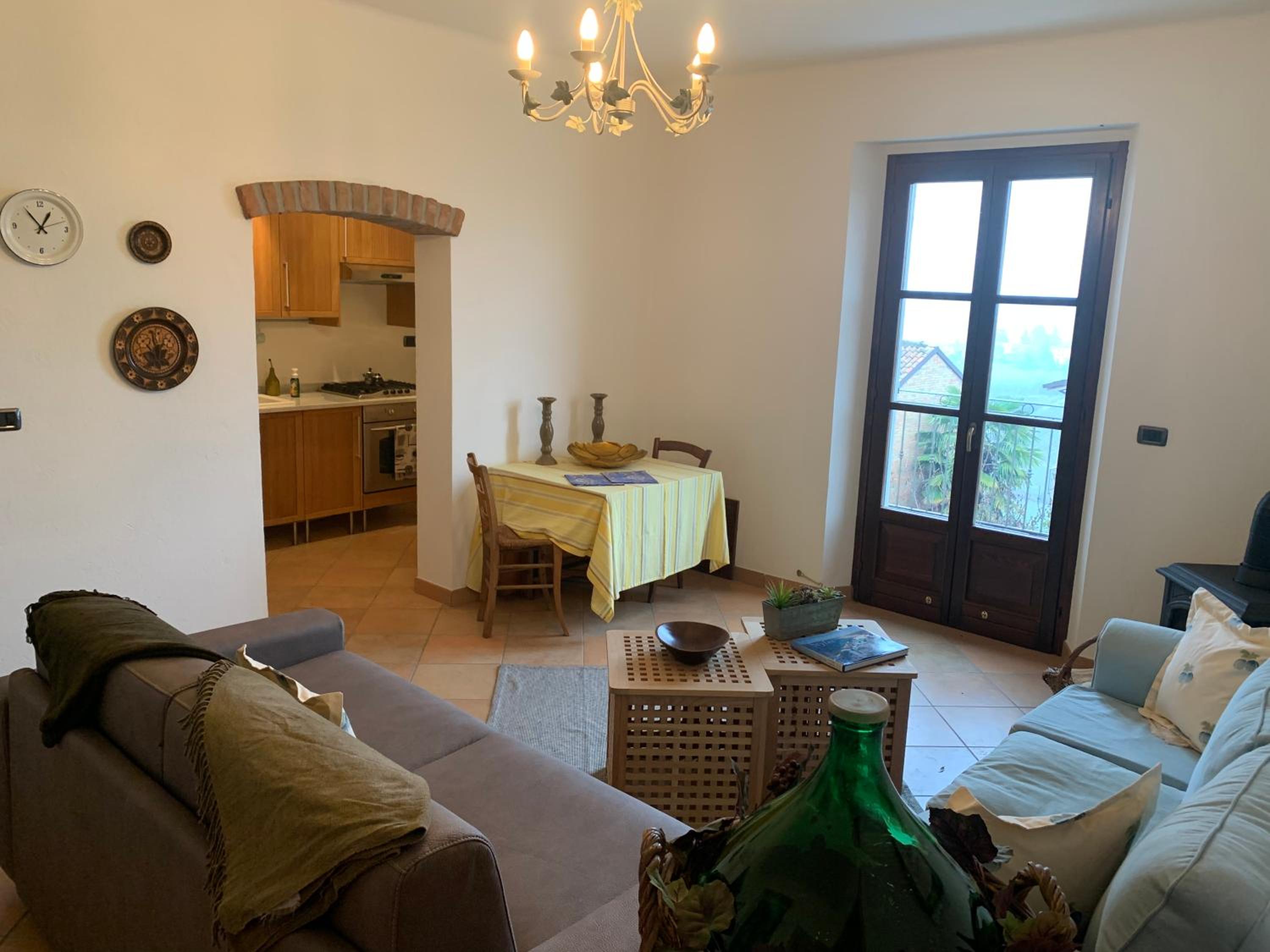 Executive Suite - Photo 5