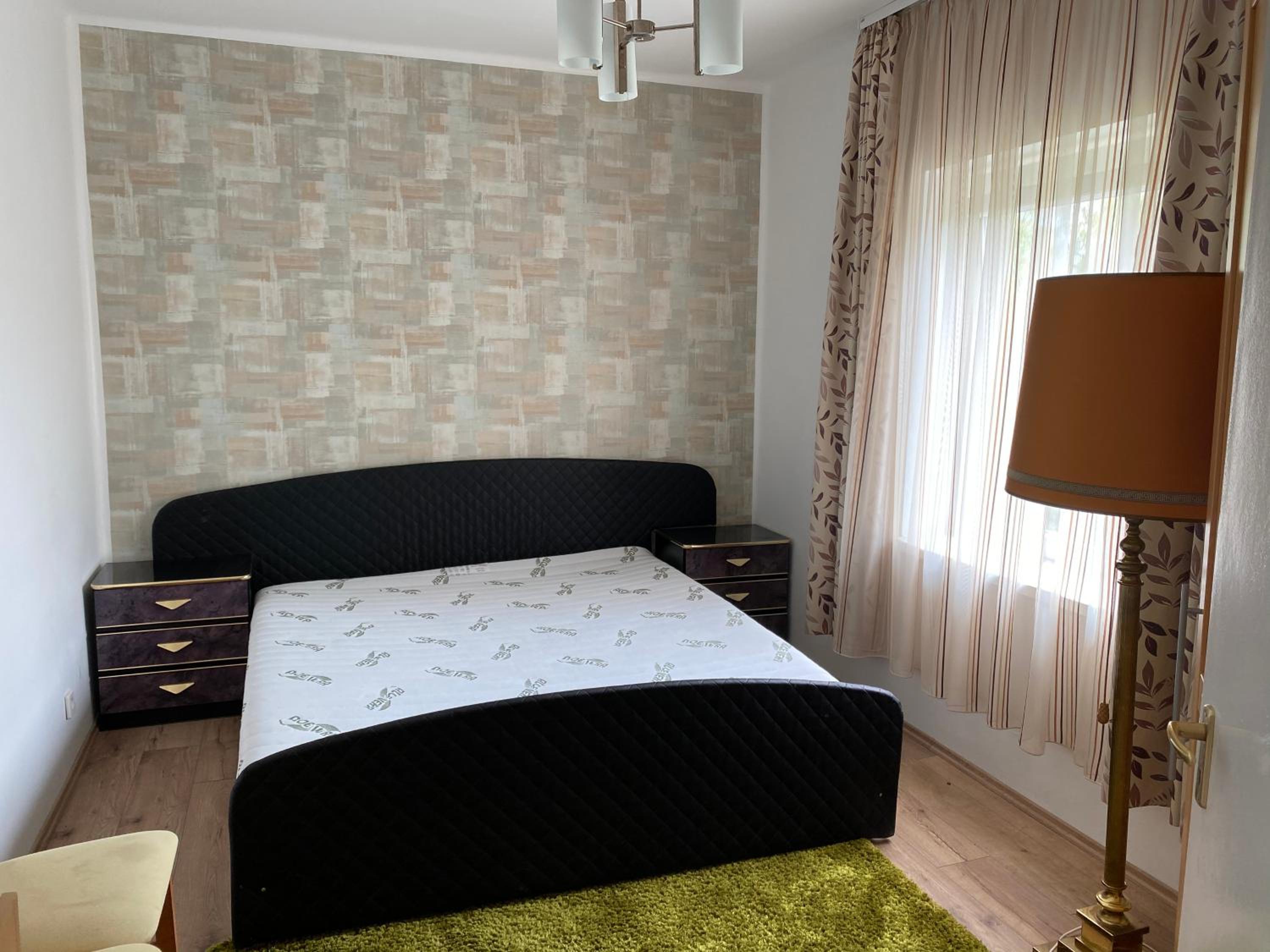 Four-Bedroom House - Photo 3