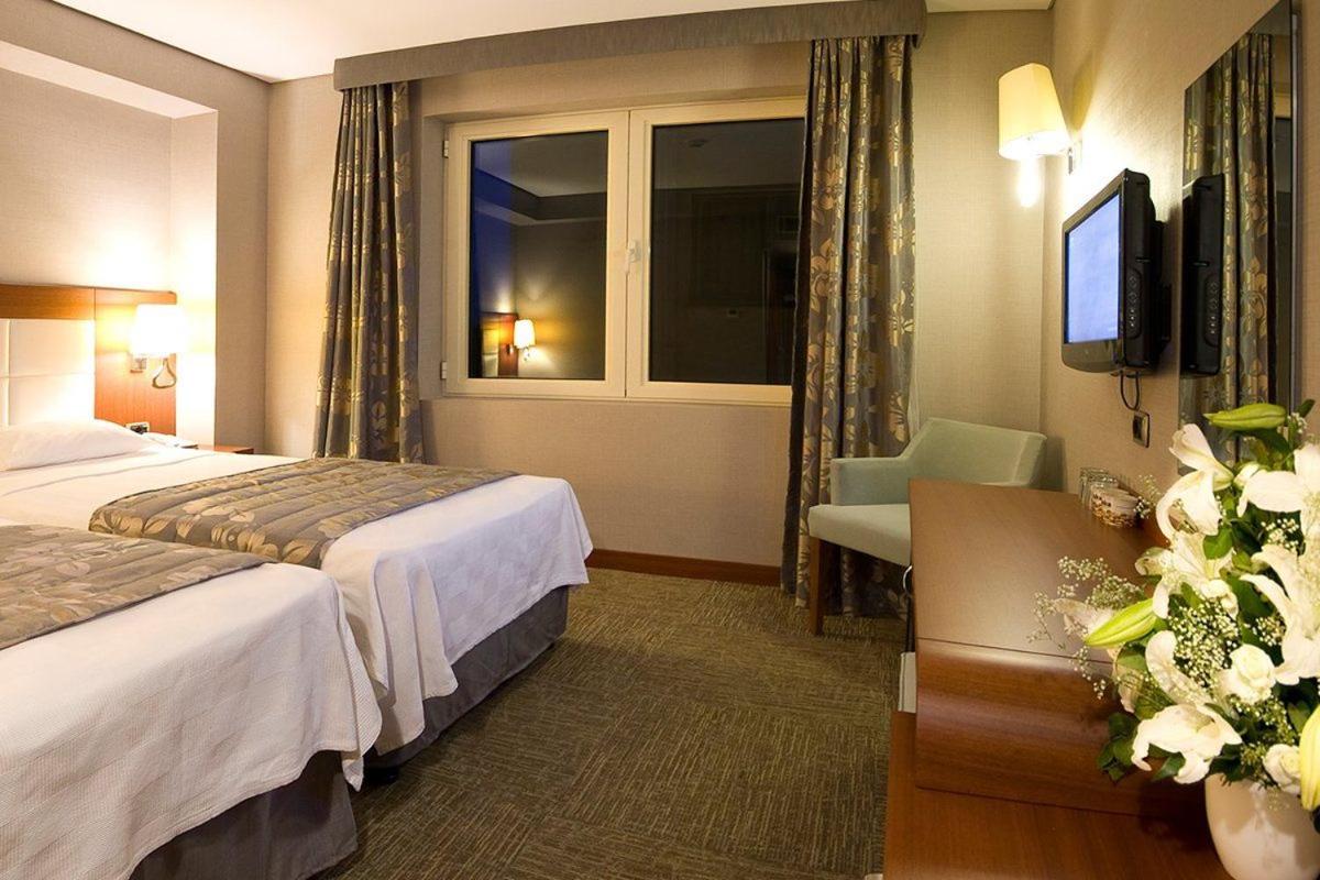 Standard Double or Twin Room photo 2