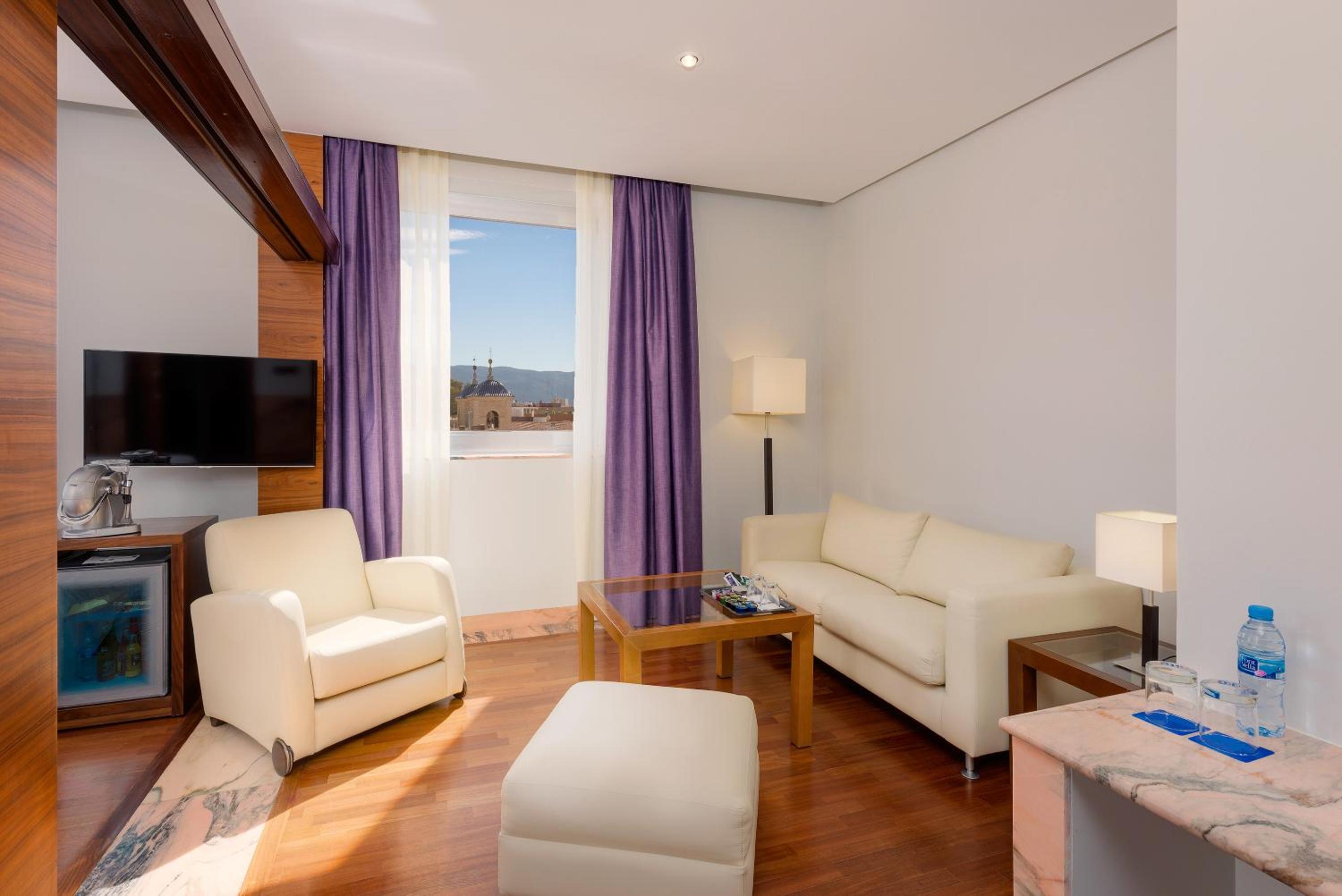 Junior Suite - Photo 1