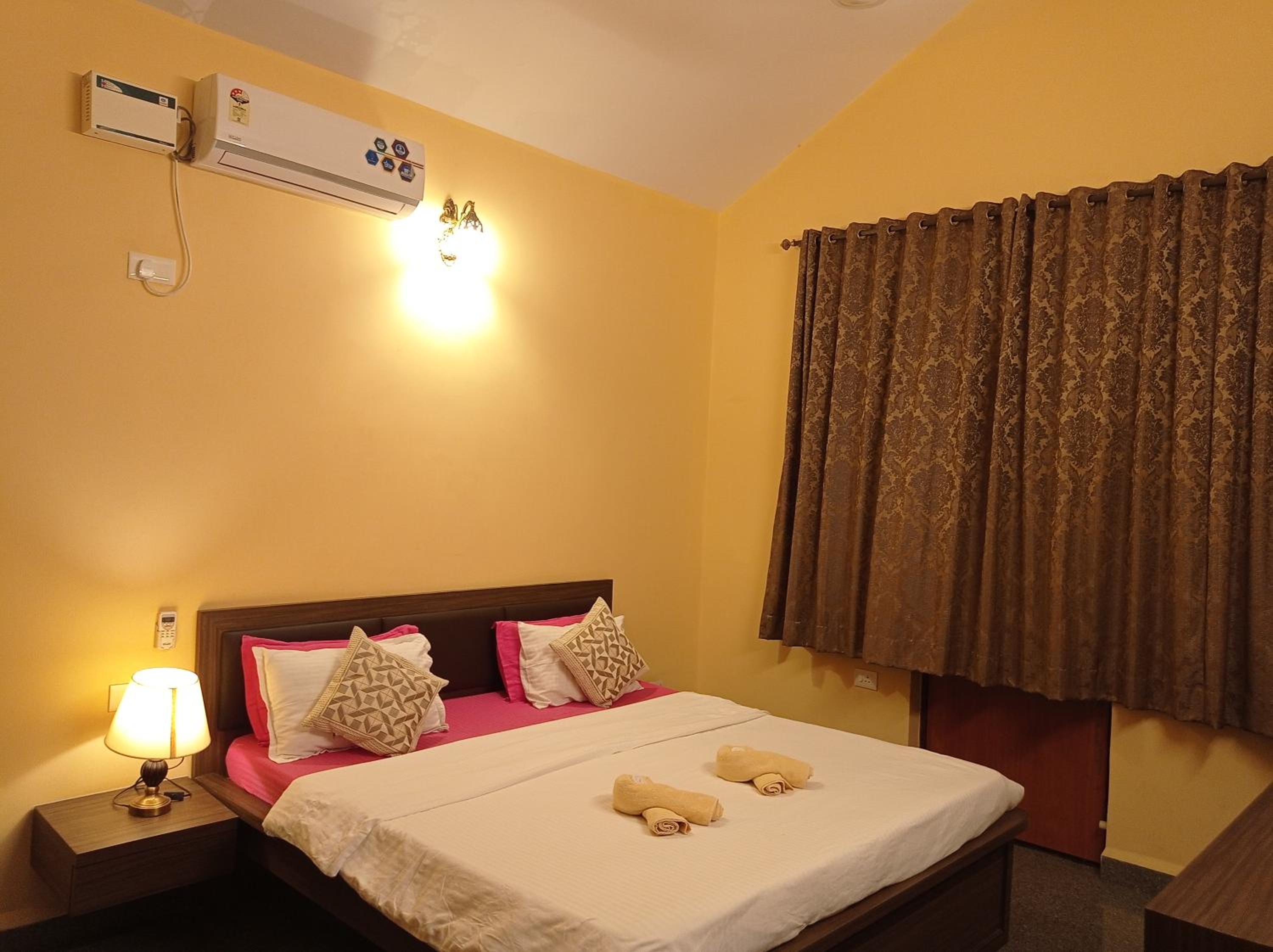 Budget Double Room photo 2