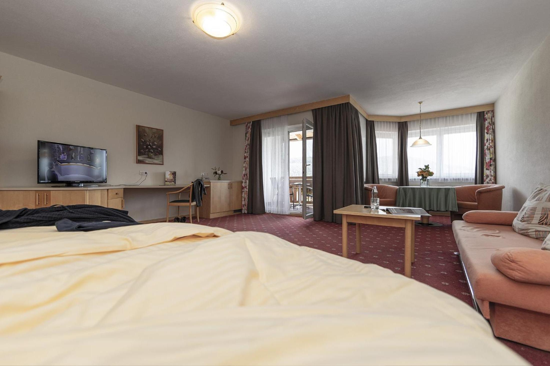 Double Room - Photo 7