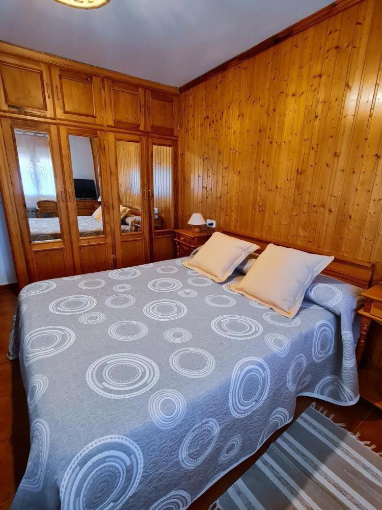 Three-Bedroom Apartment - Photo 24