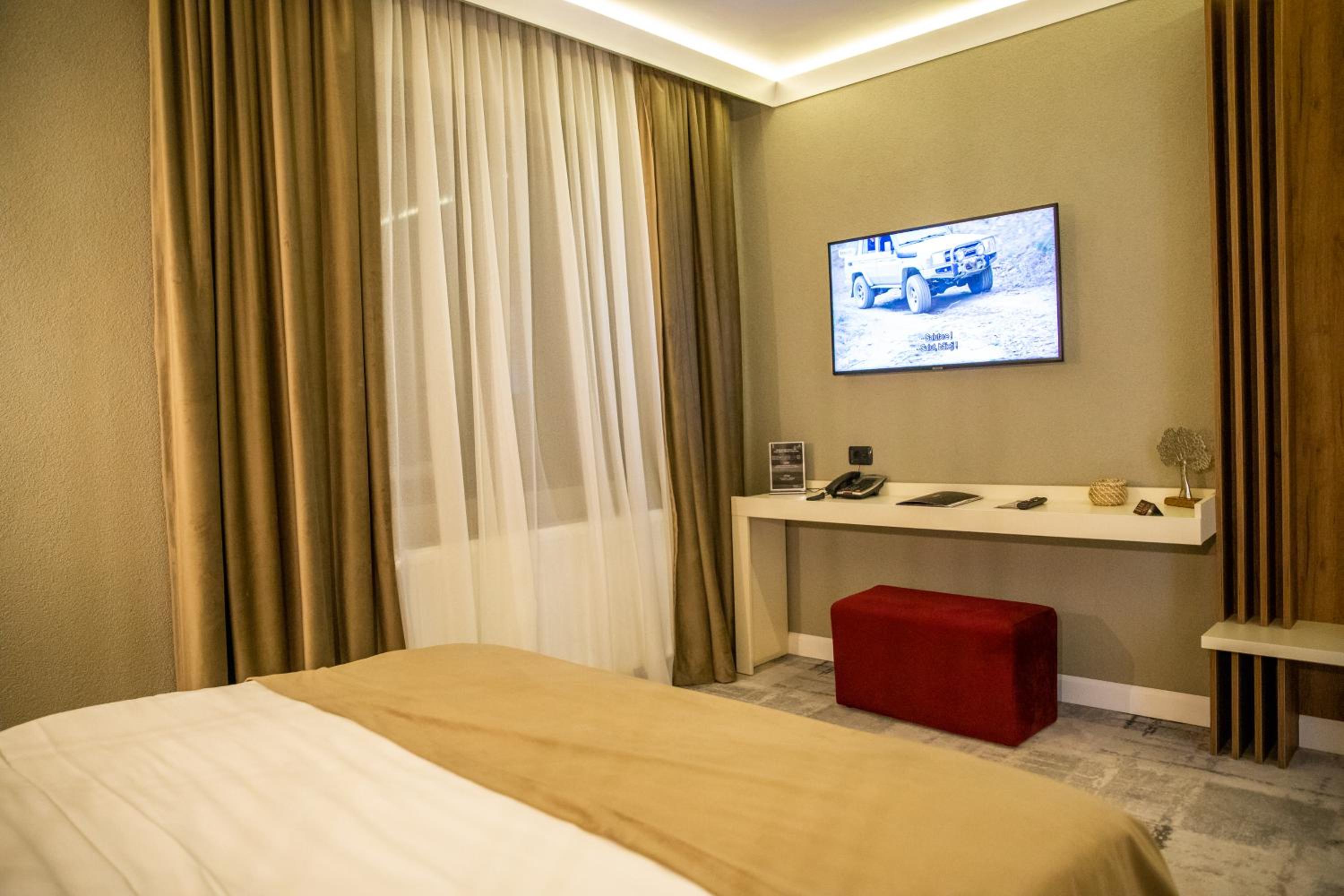 Standard Double Room - Photo 6