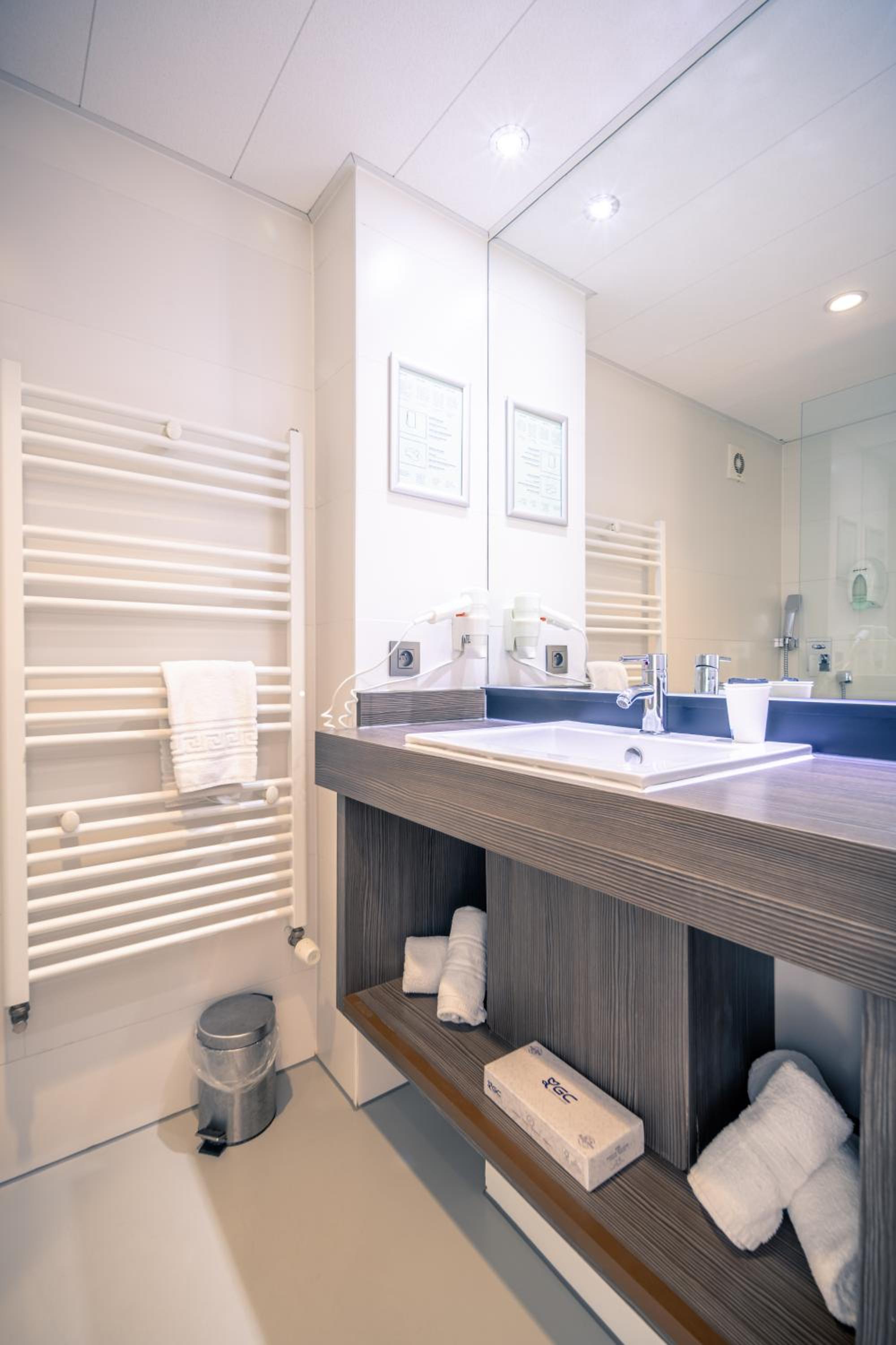 Superior Double Room - Photo 4