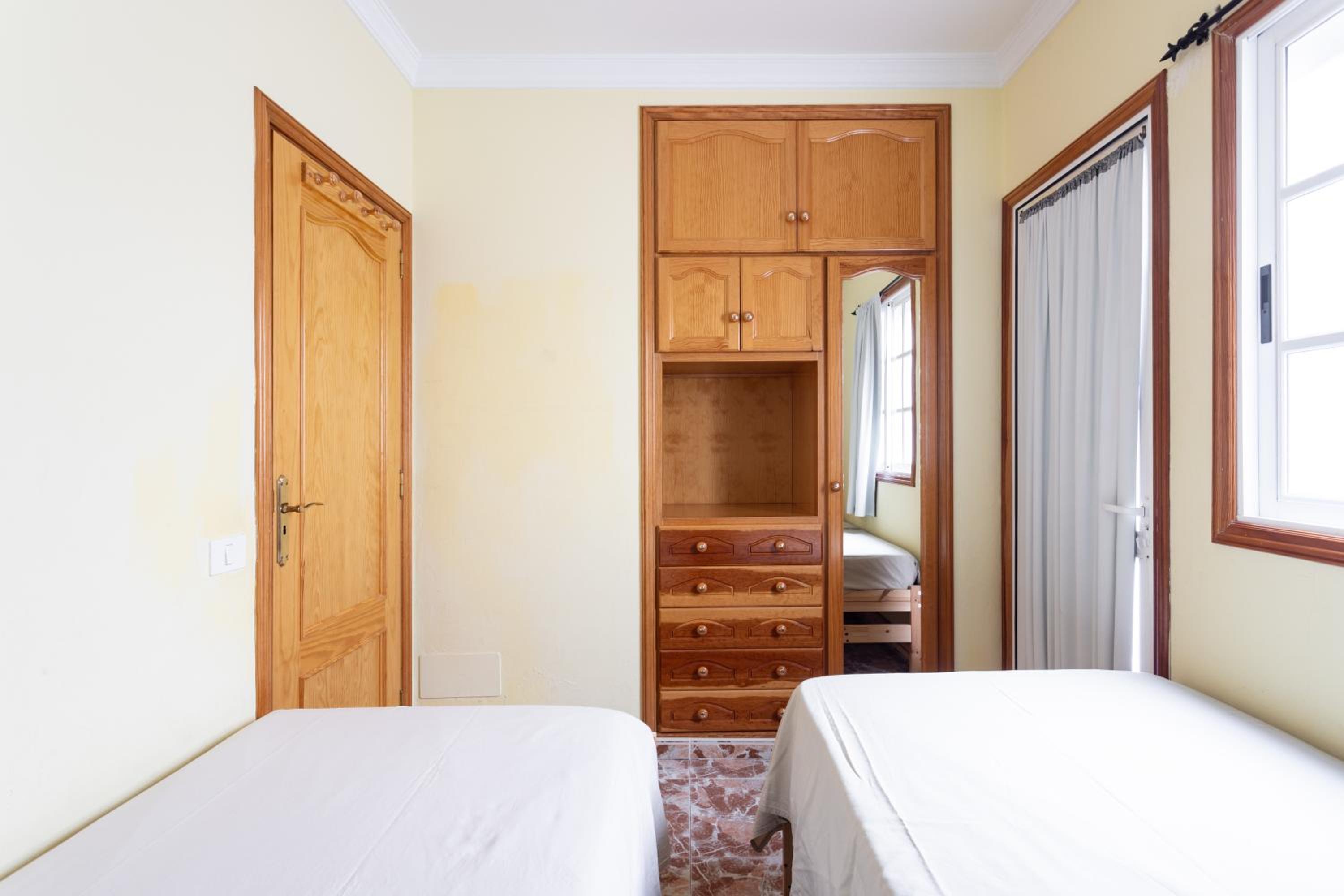 Apartment - Photo 2