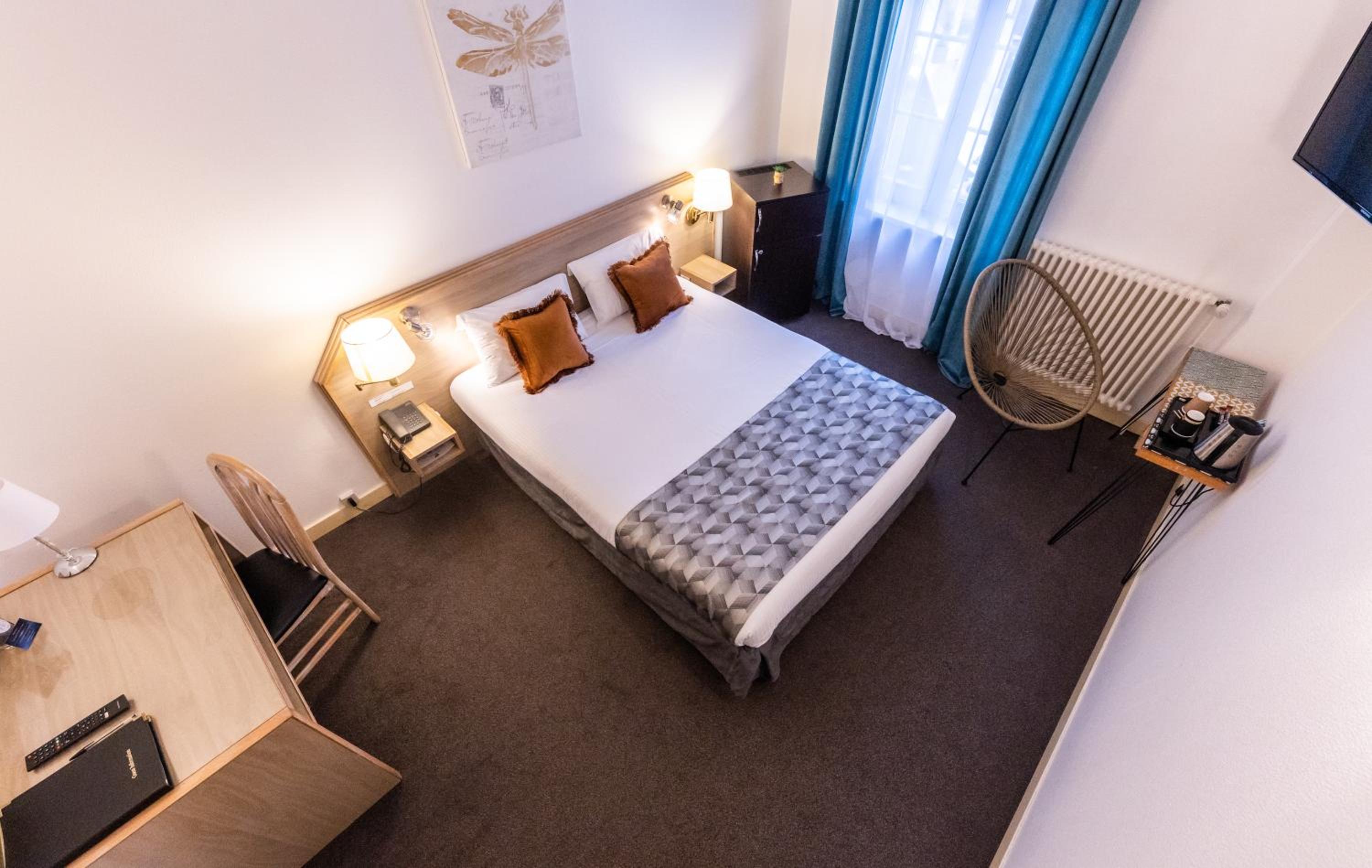 Double Room - Photo 5
