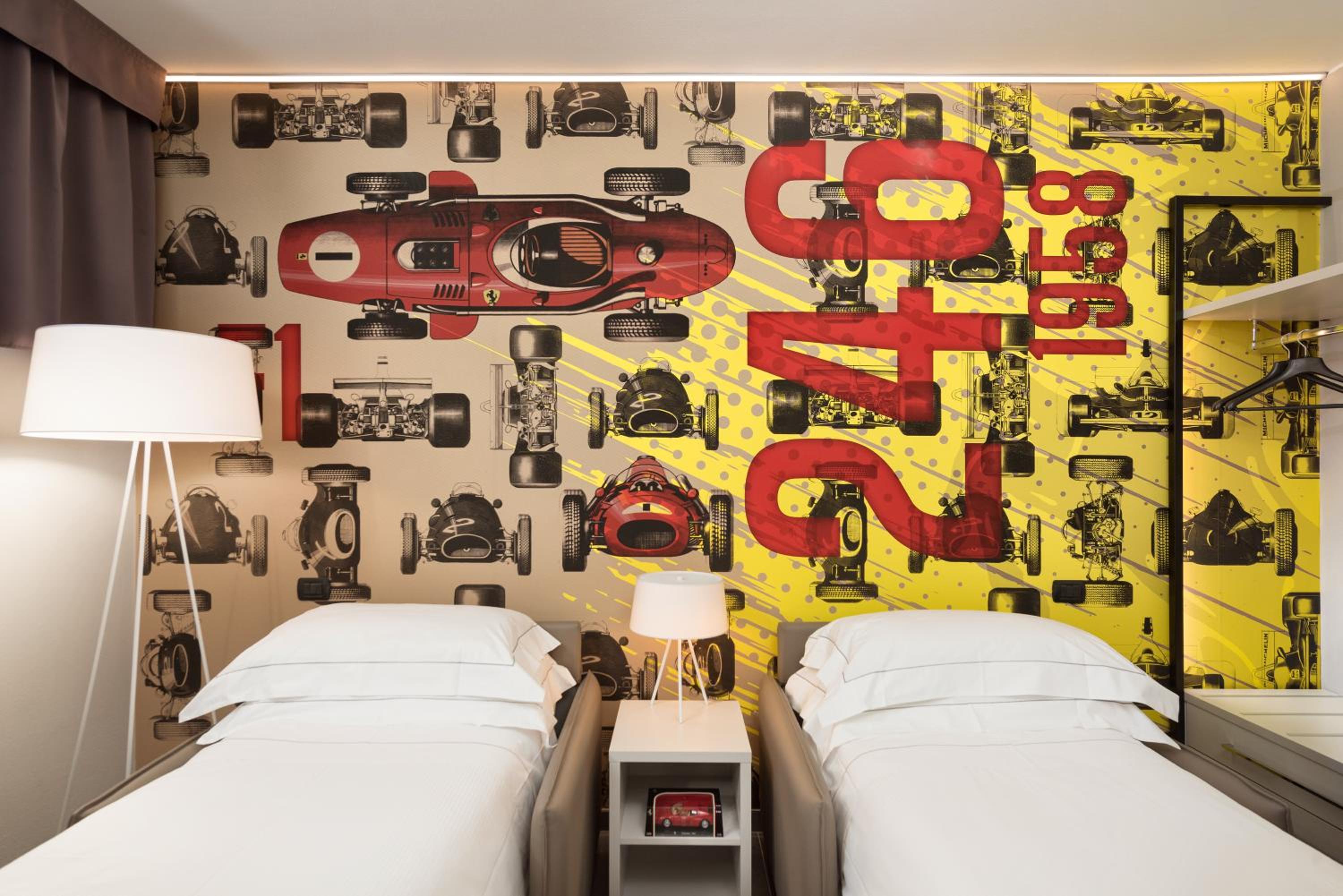 Deluxe Quadruple Room - Photo 2