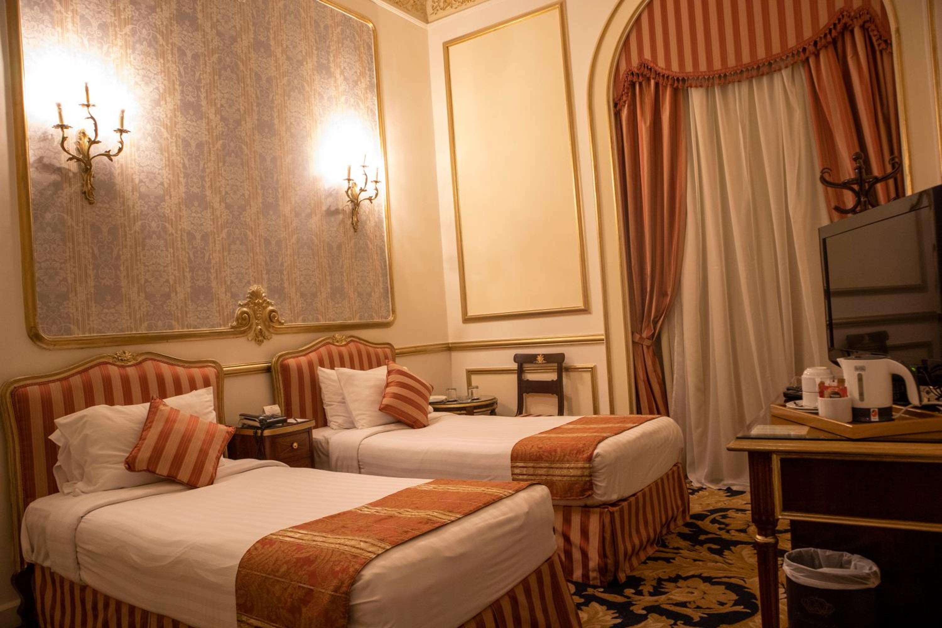 Golden Classic Room City View With Light Dinner - Photo 3