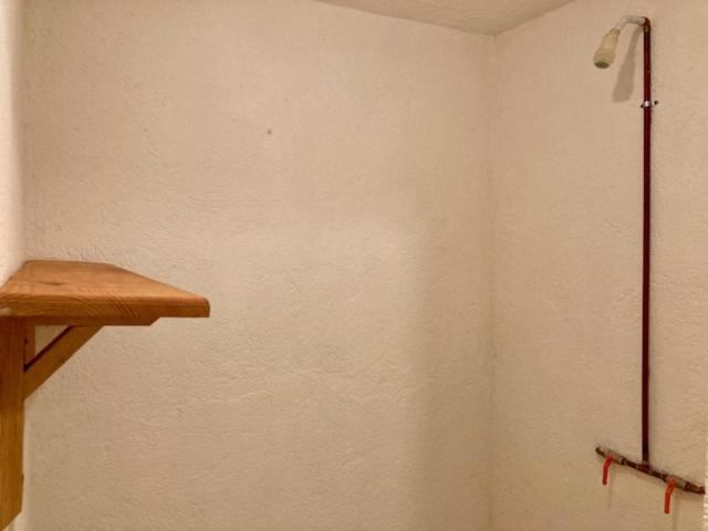 Standard Bungalow with Fan - Photo 9