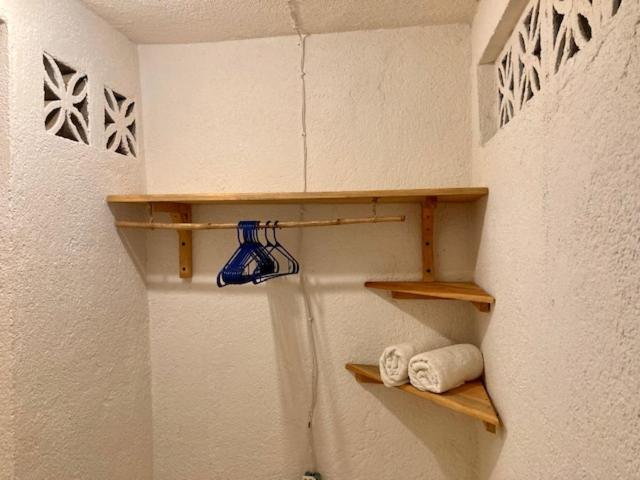 Standard Bungalow with Fan - Photo 10