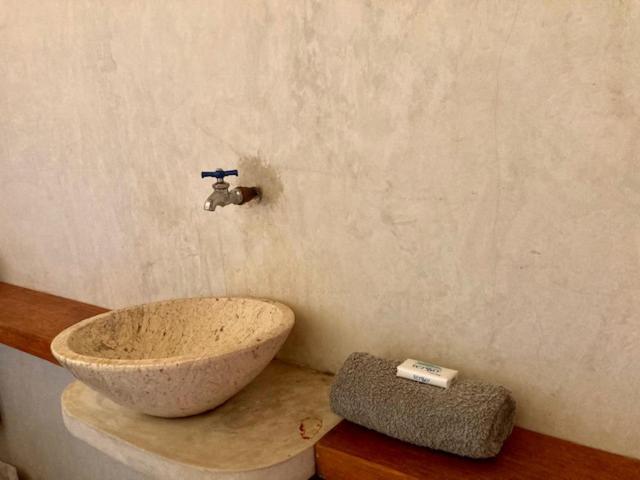 Standard Bungalow with Fan - Photo 11