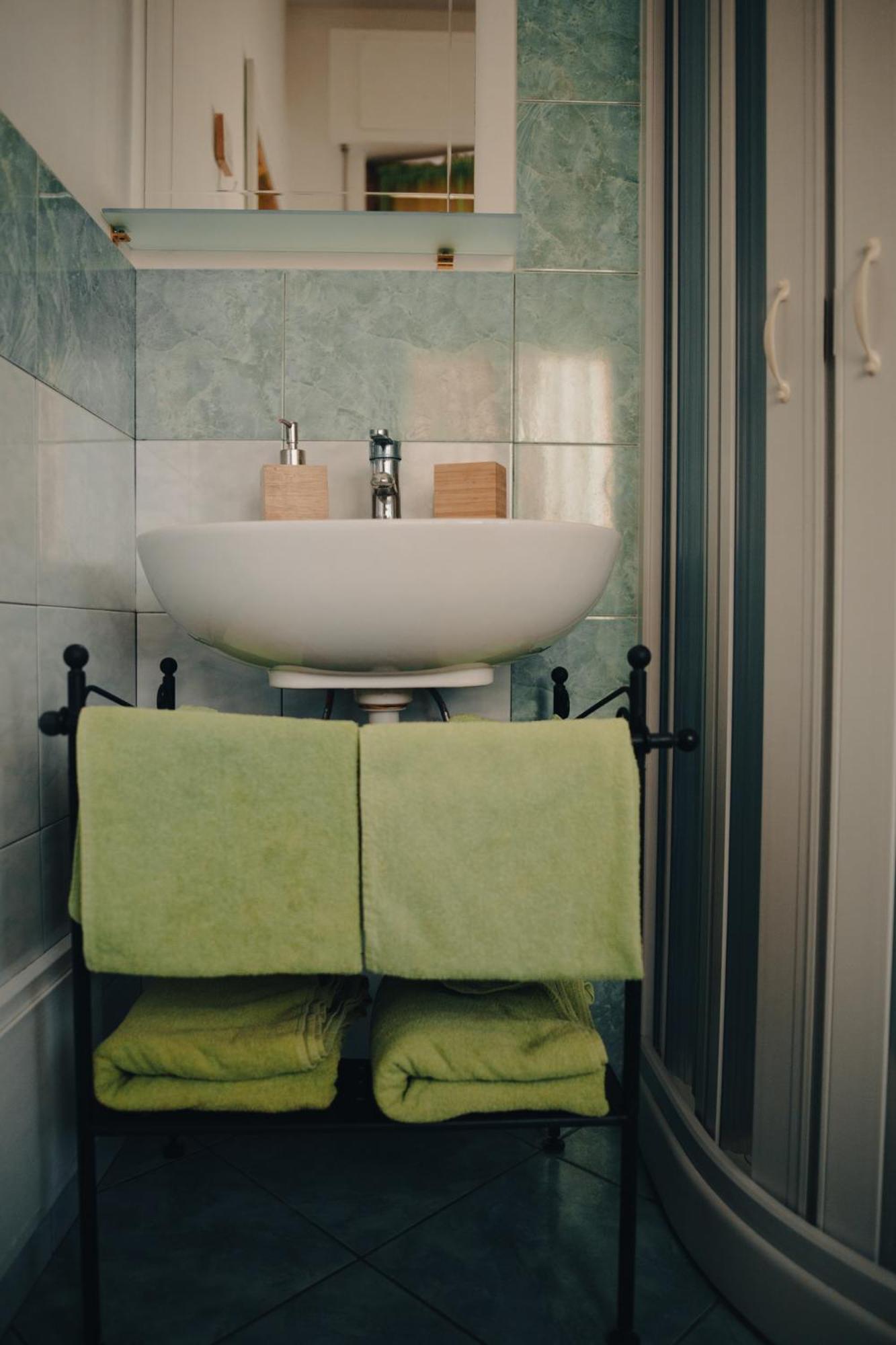 Double or Twin Room - Photo 10