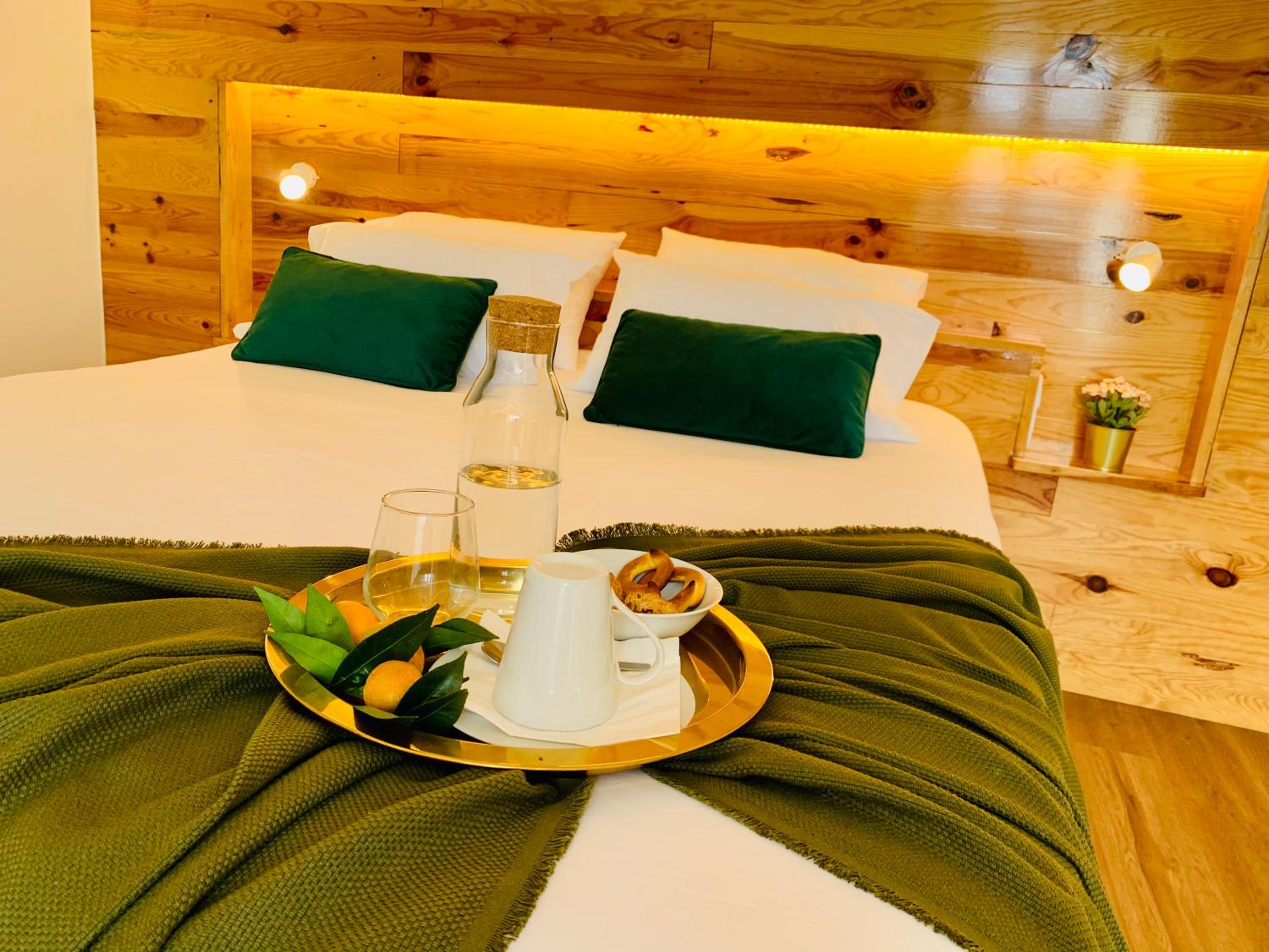 Large Double or Twin Room photo 1