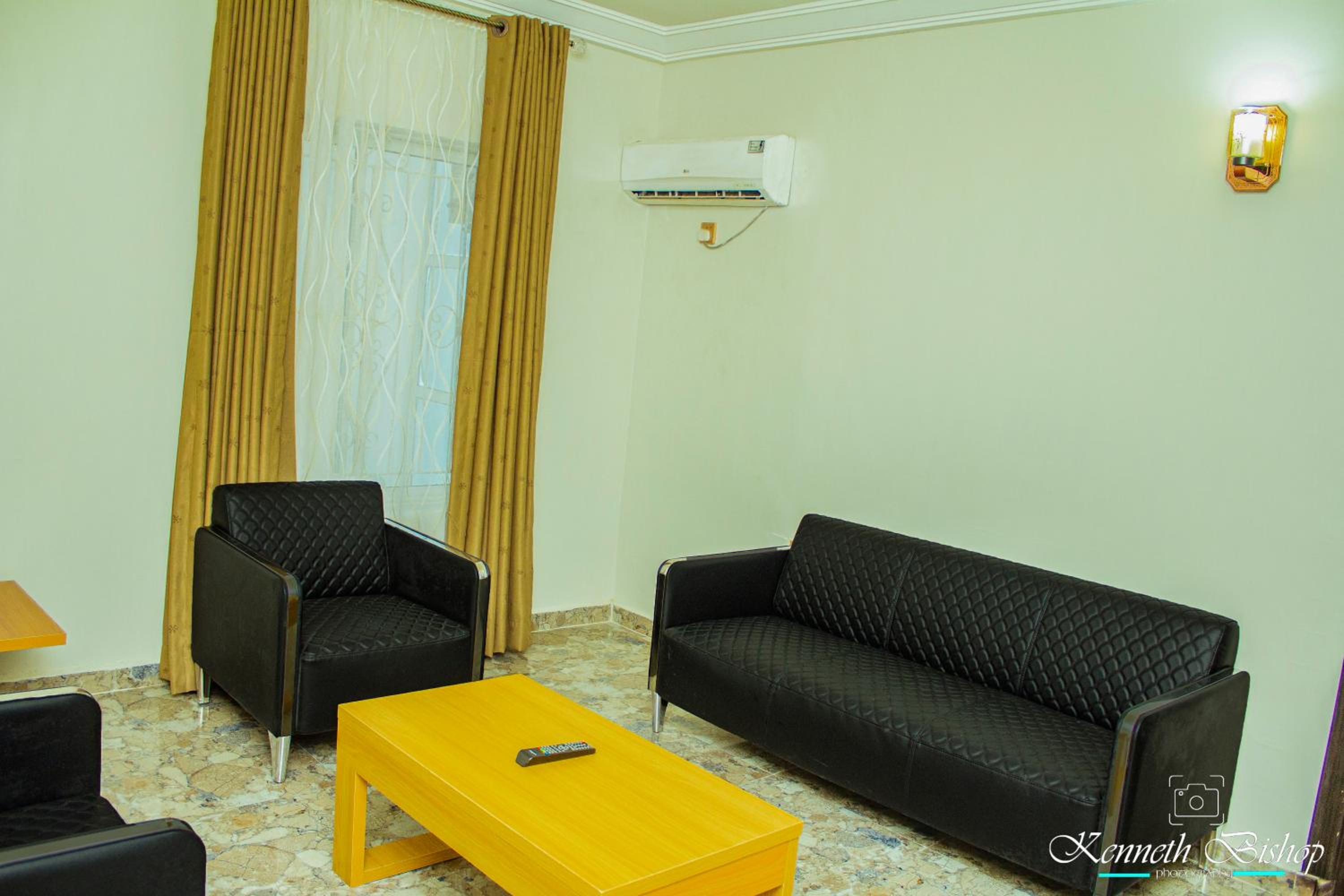 Executive Suite photo 2