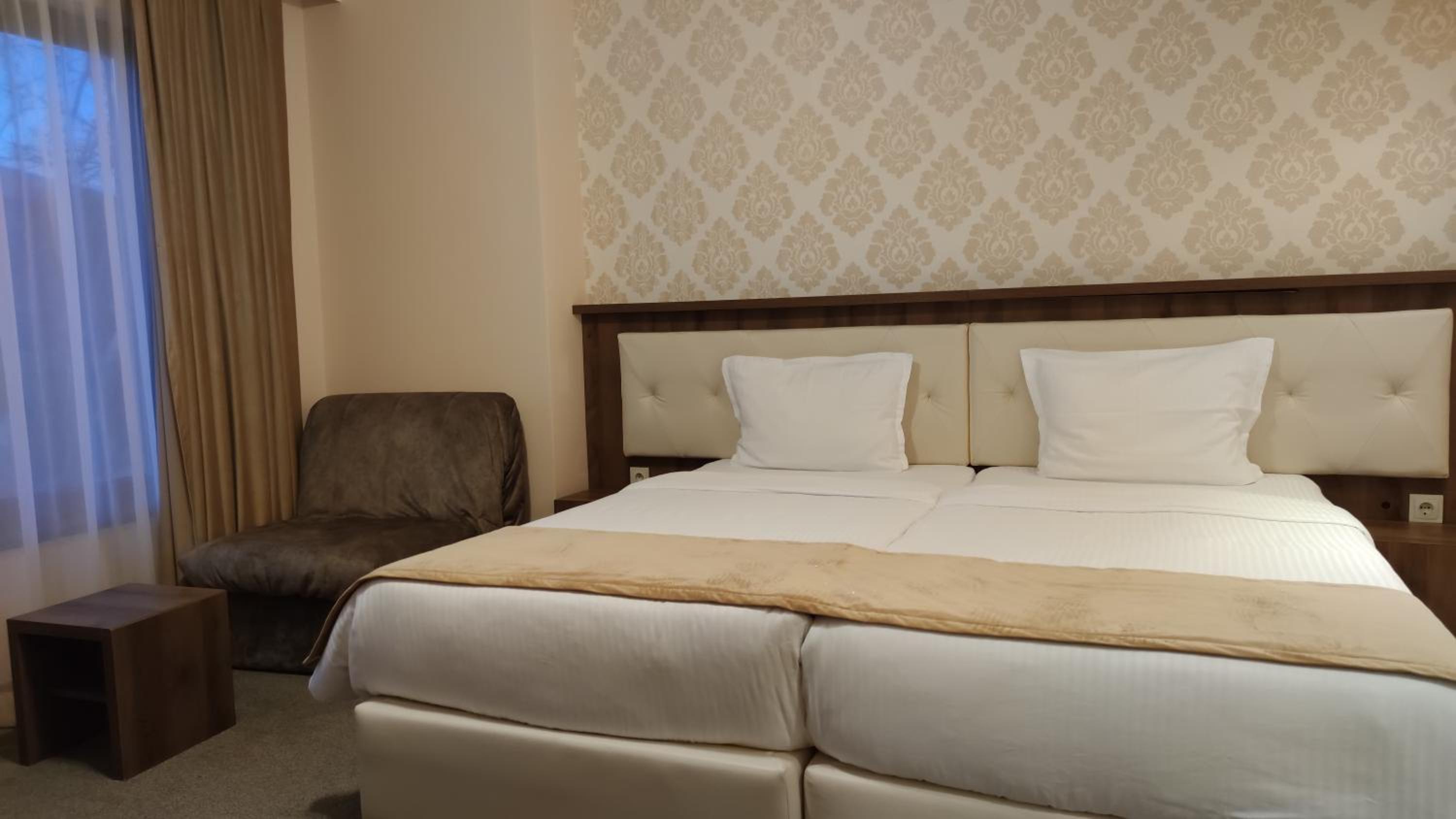 Double Room without Balcony - Photo 7