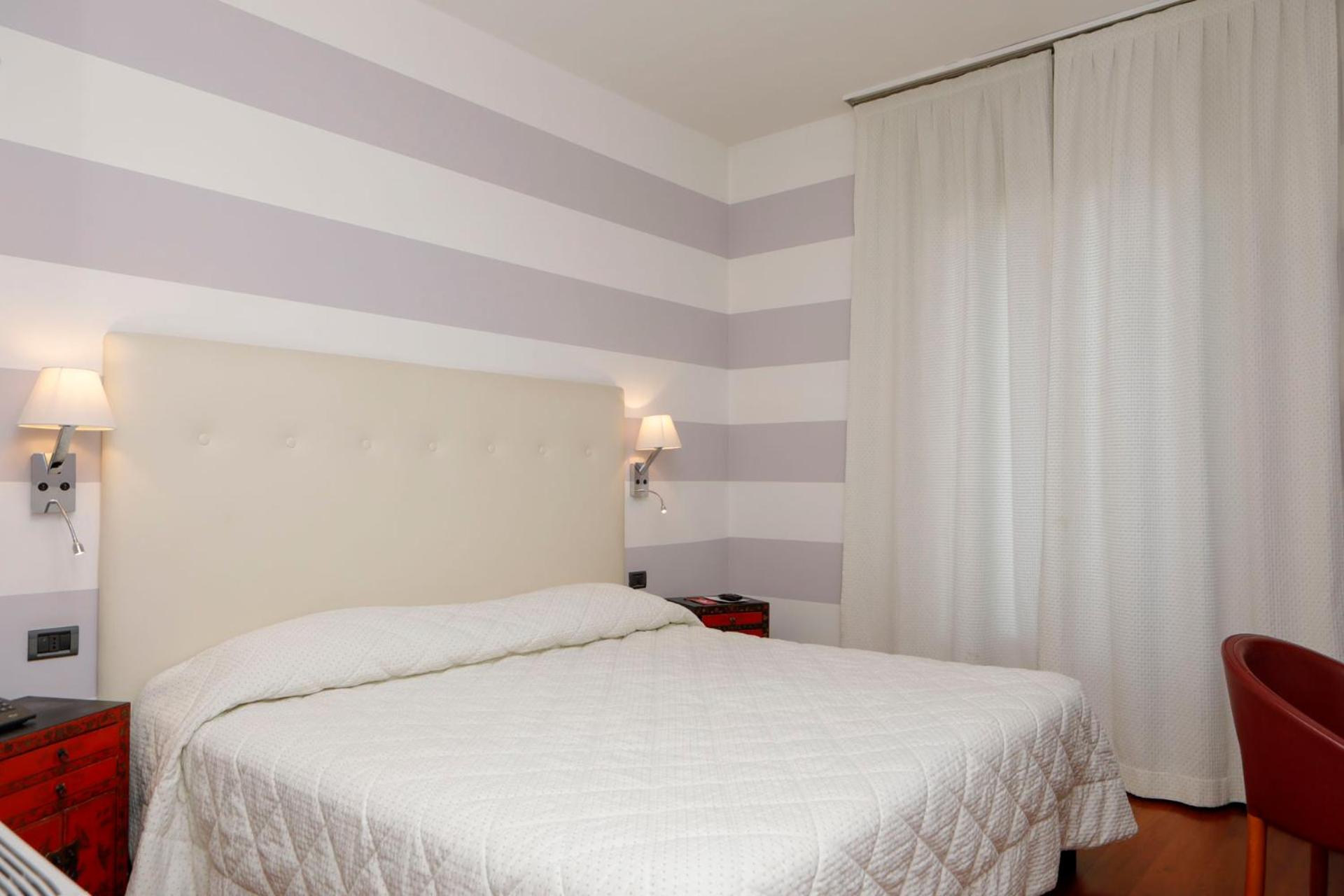 Double Room - Photo 4