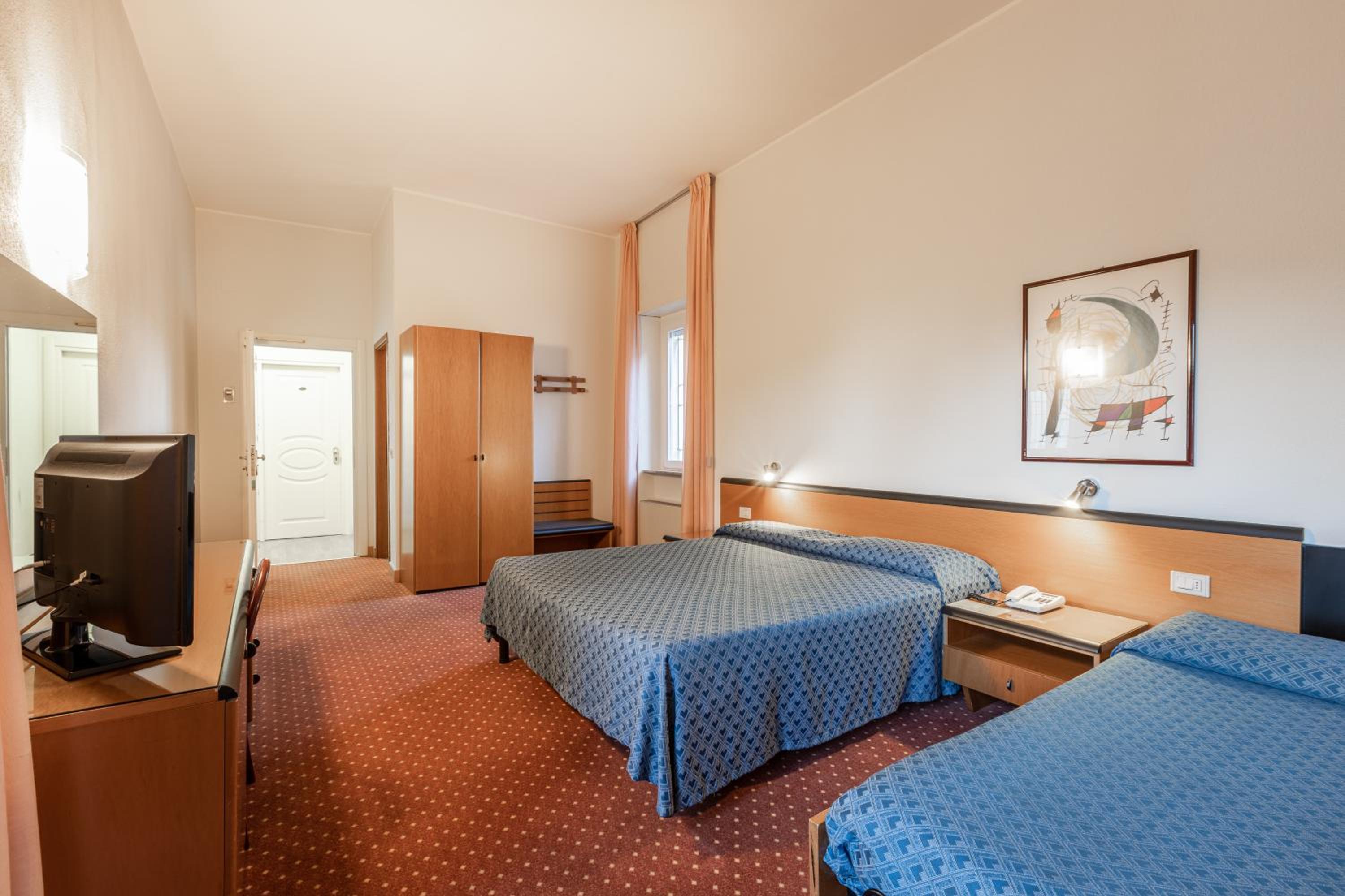Classic Quadruple Room photo 1