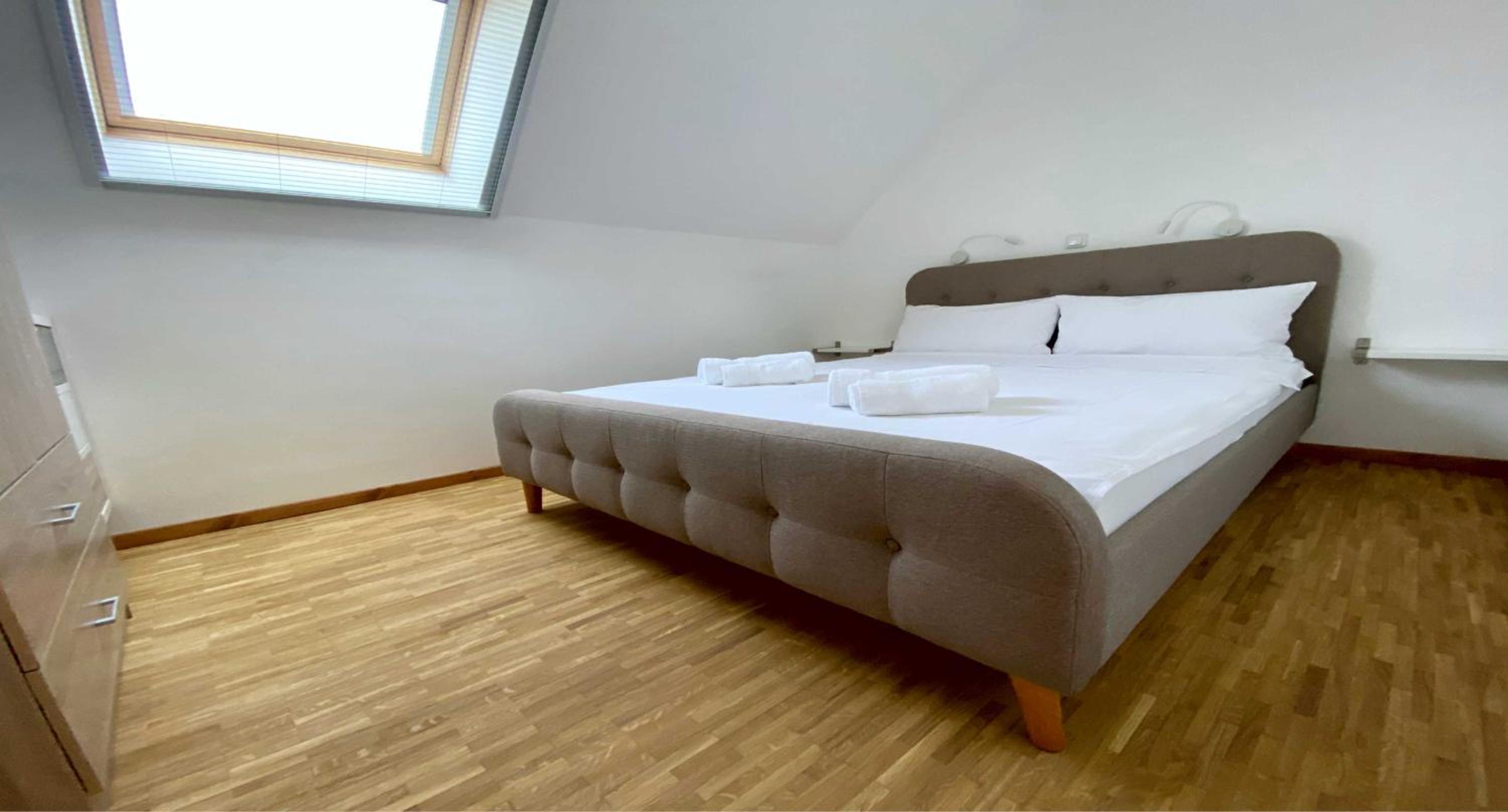 Queen Suite with Sea View