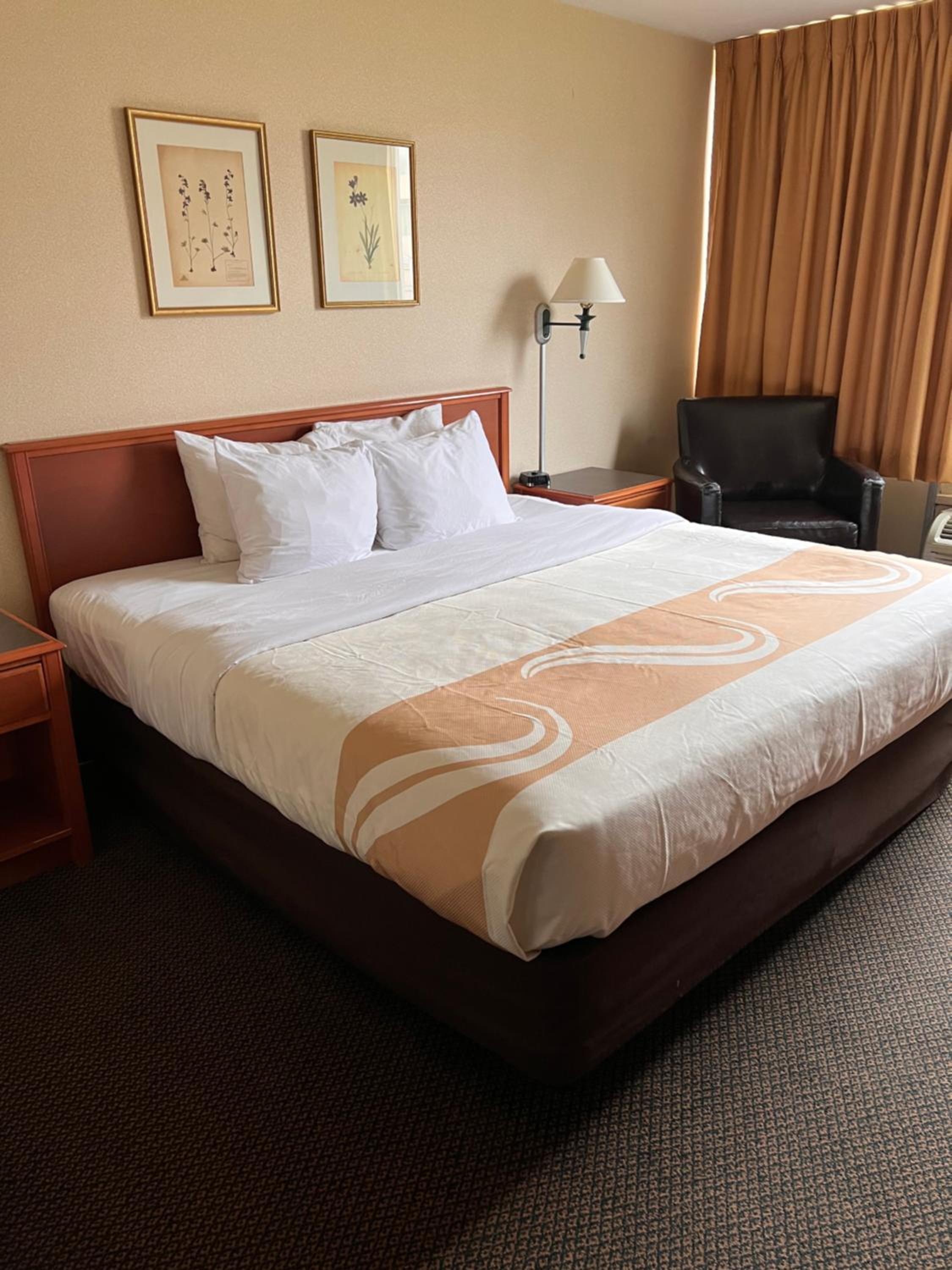 King Room - Accessible/Non-Smoking photo 1