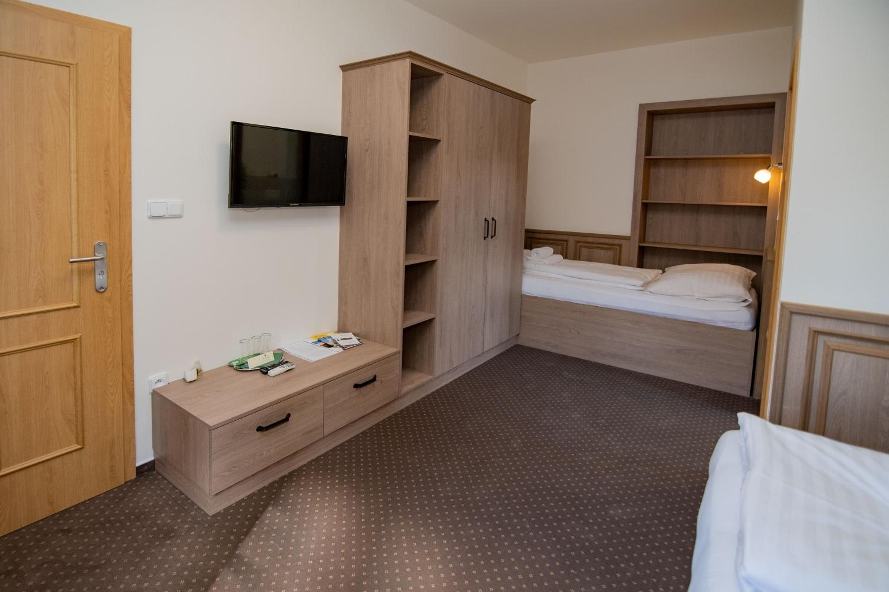 Triple Room with Bathroom photo 3