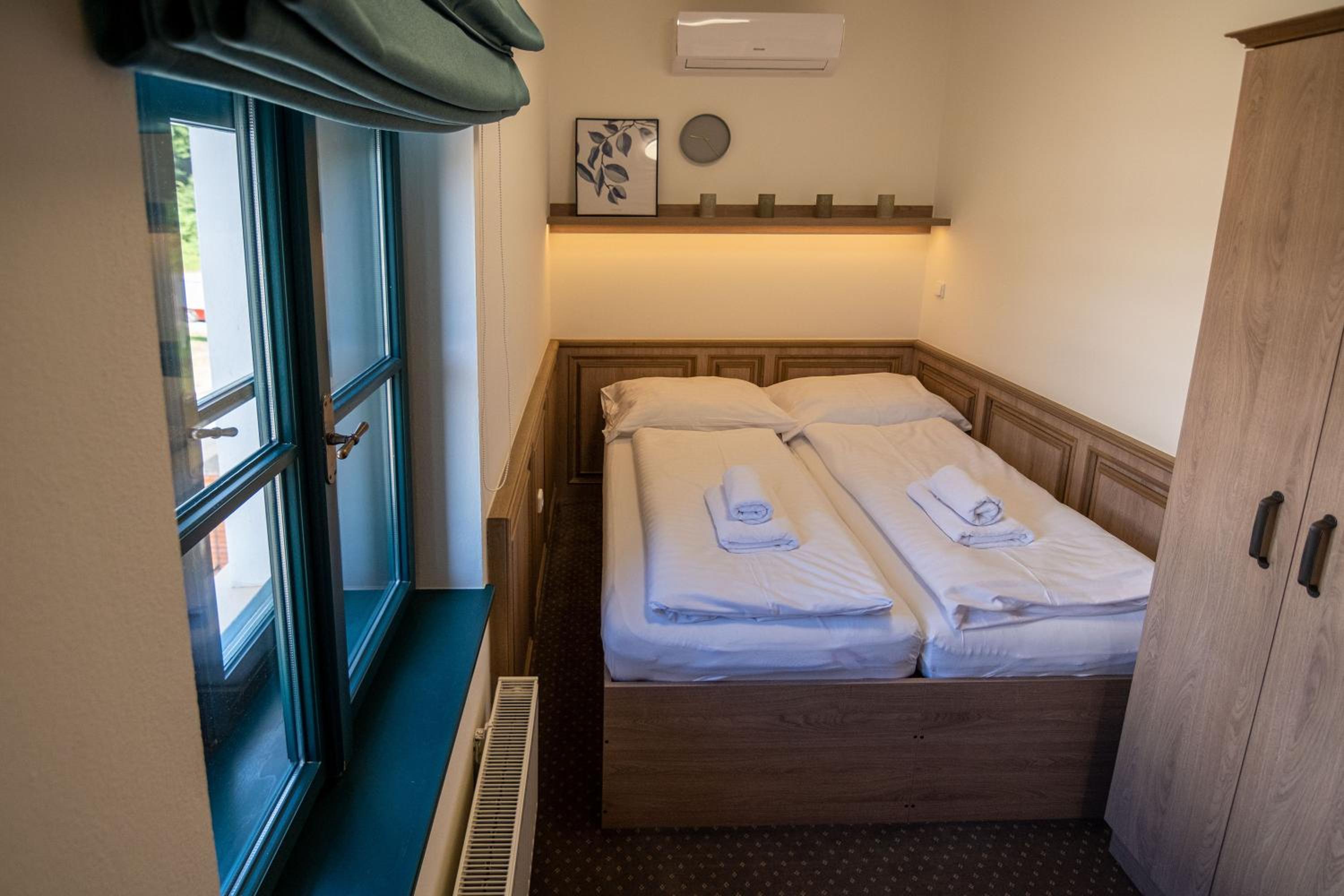 Double Room with Private Bathroom