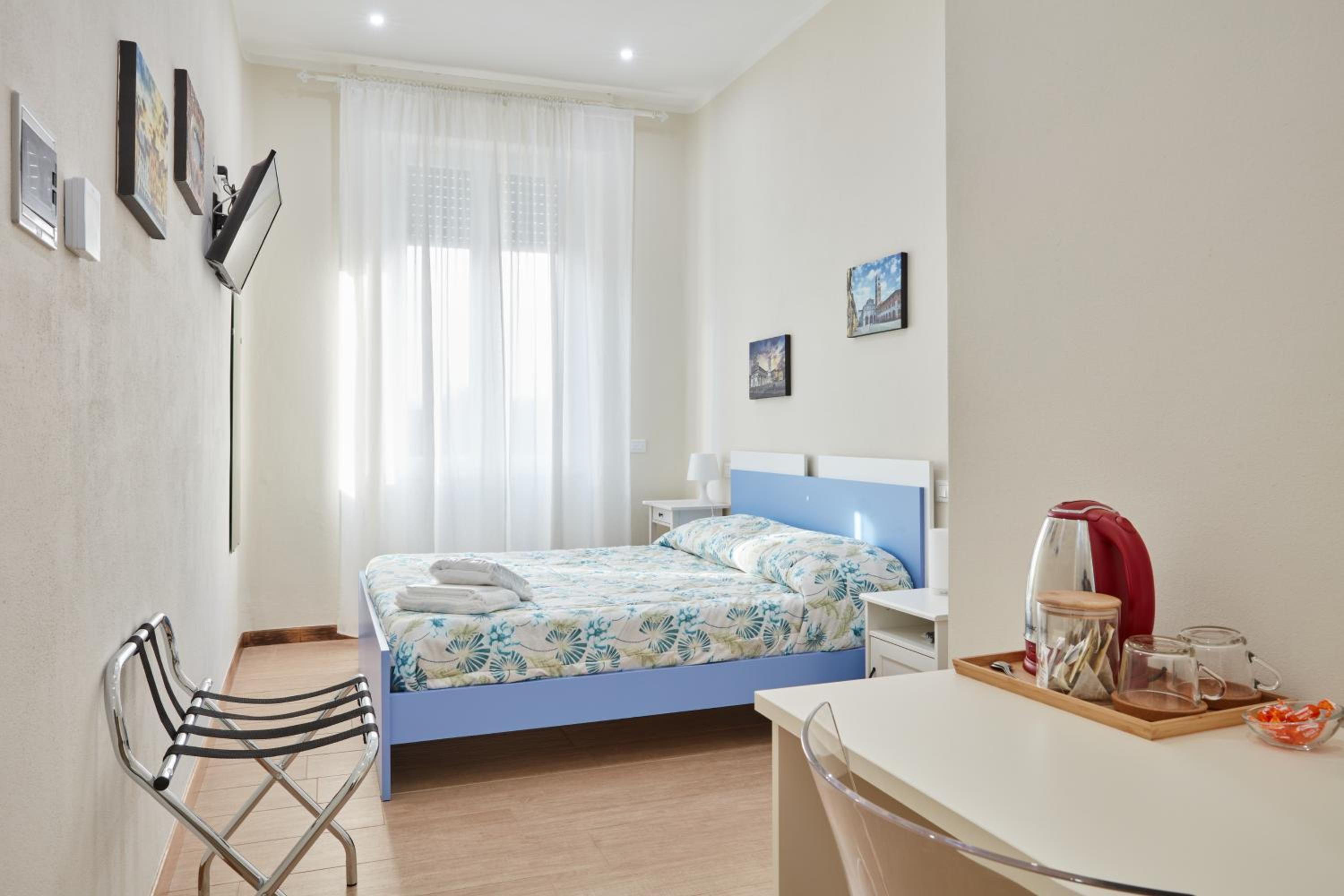 Double Room - Photo 4
