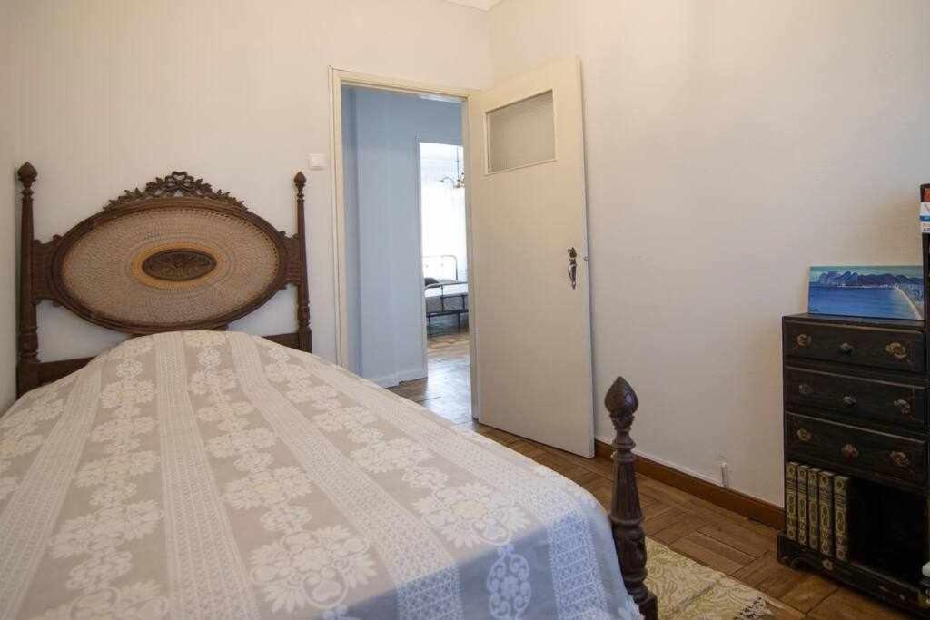 Three-Bedroom House - Photo 3