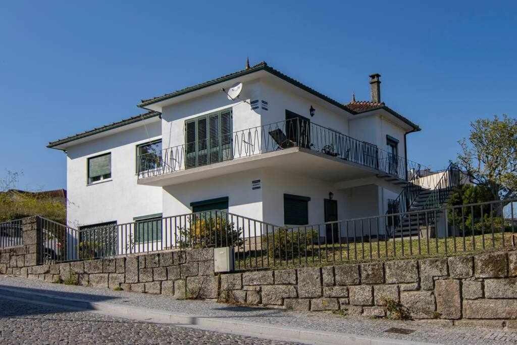 Three-Bedroom House - Photo 9