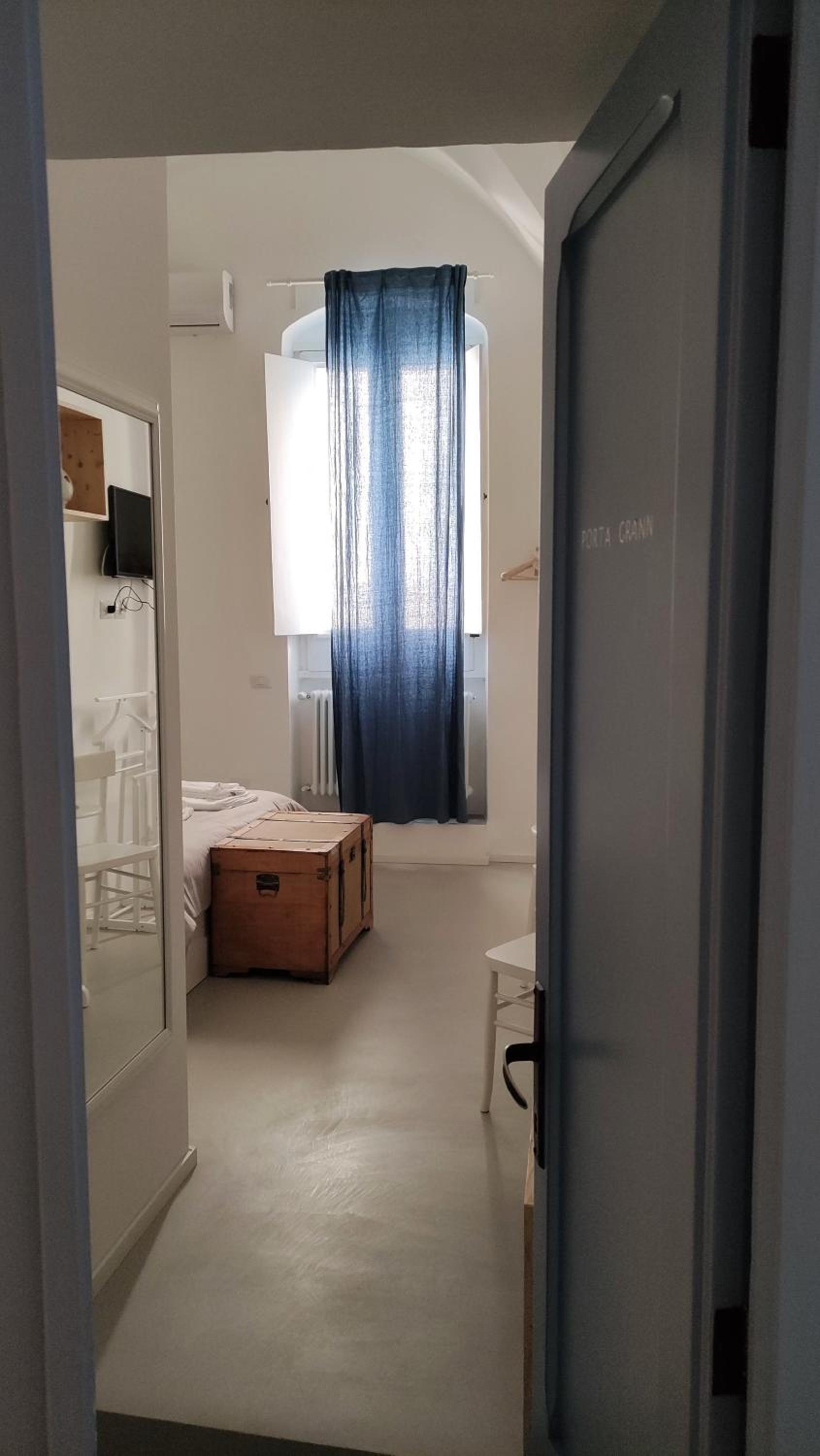 Double Room - Photo 24