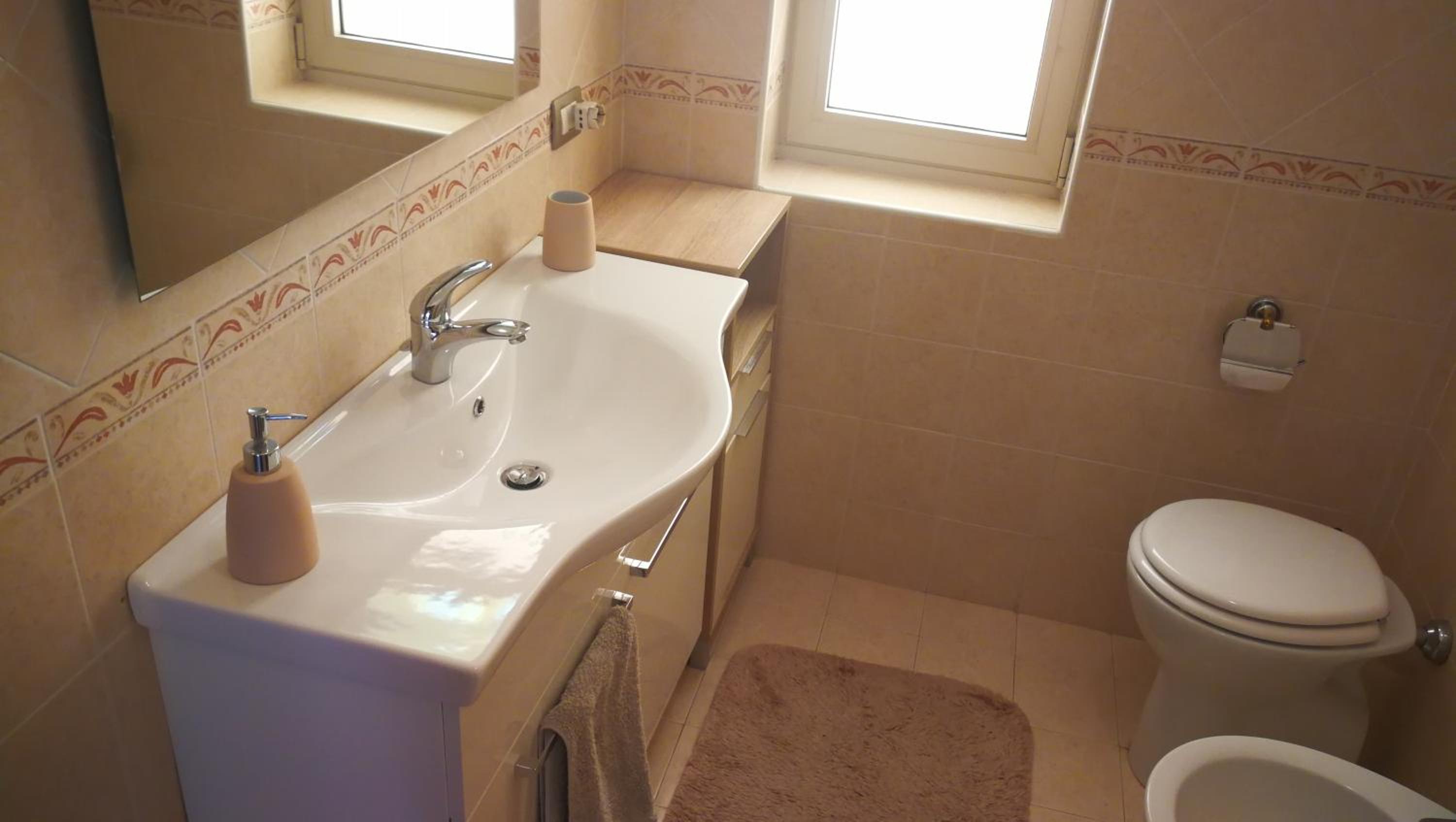 Two-Bedroom Apartment - Photo 13