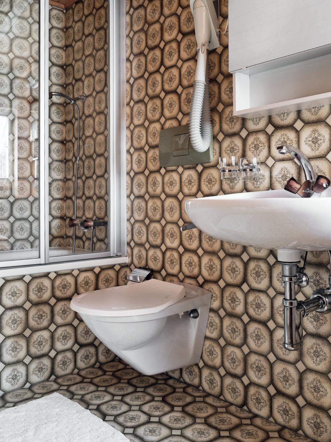 Single Room with Private Bathroom photo 3