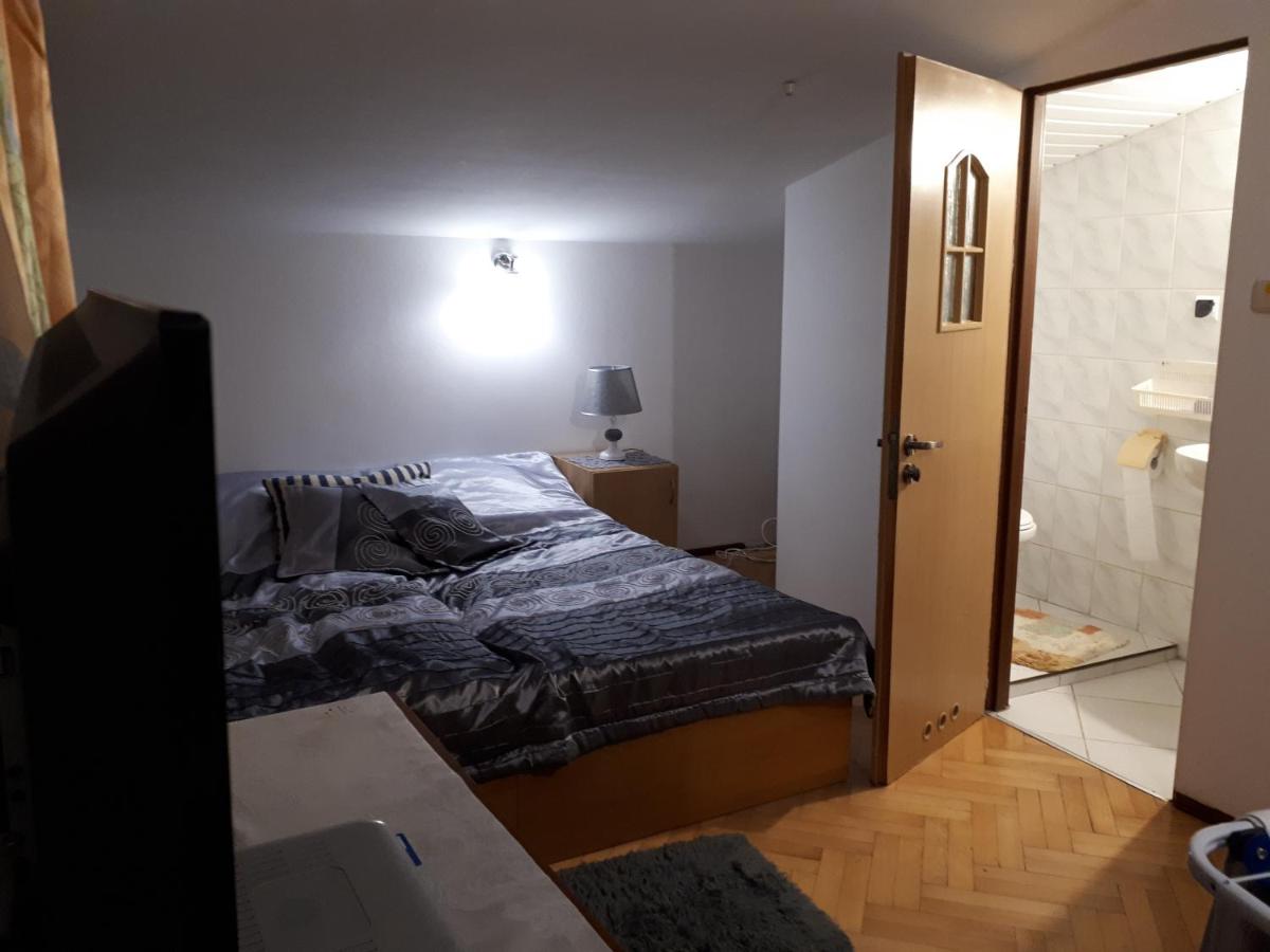 Double Room with Balcony photo 2