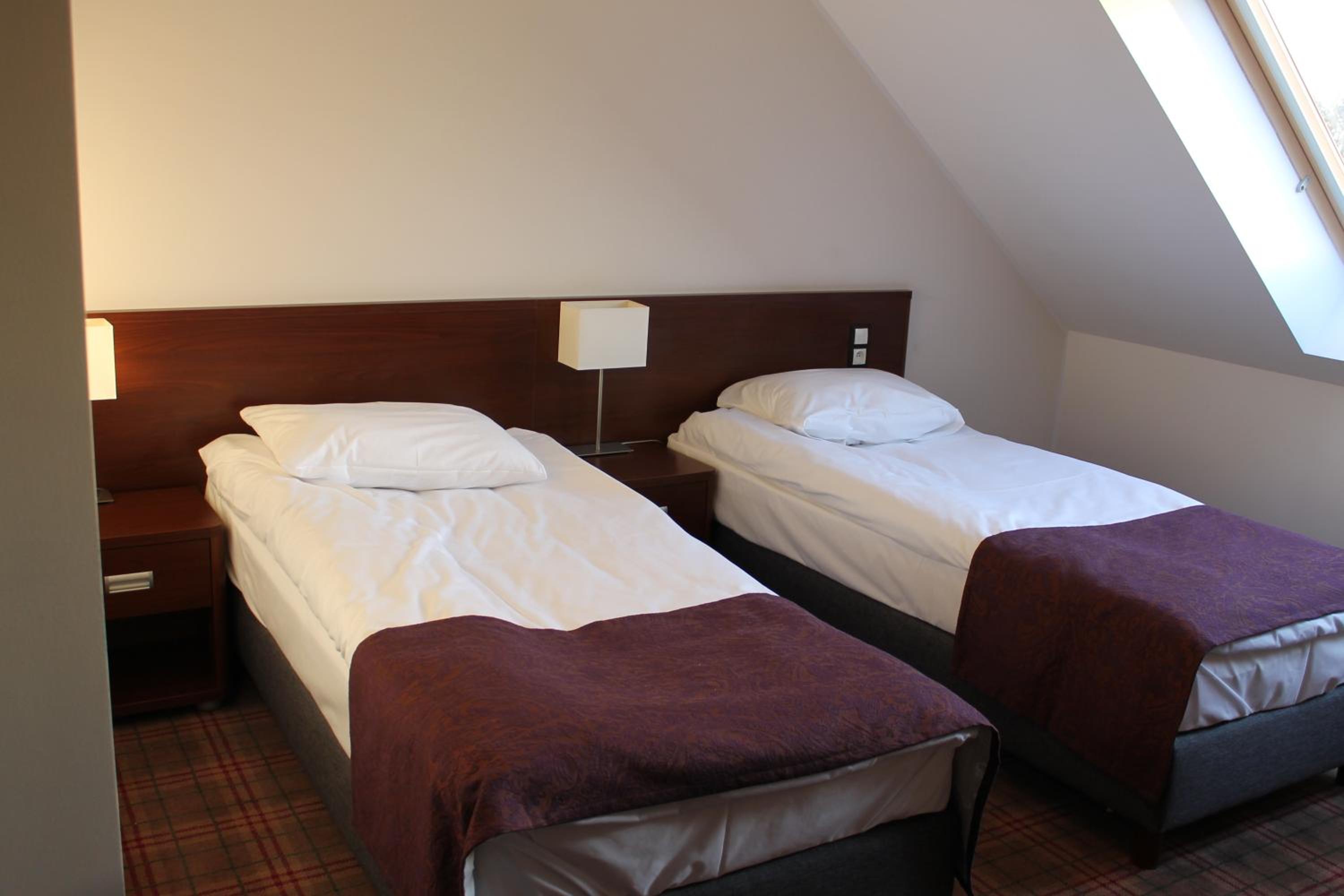 Double or Twin Room - Photo 3