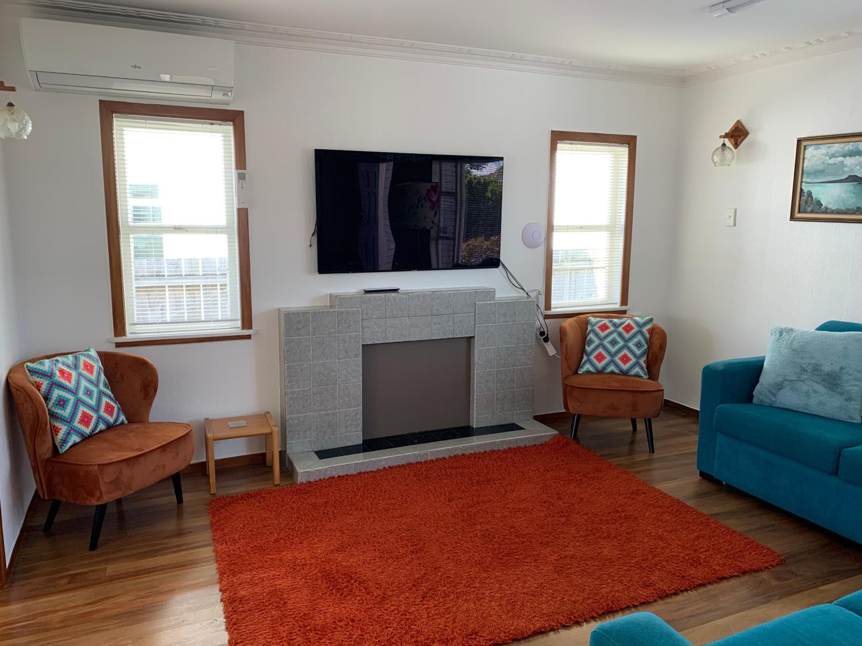 Three-Bedroom House - Photo 43