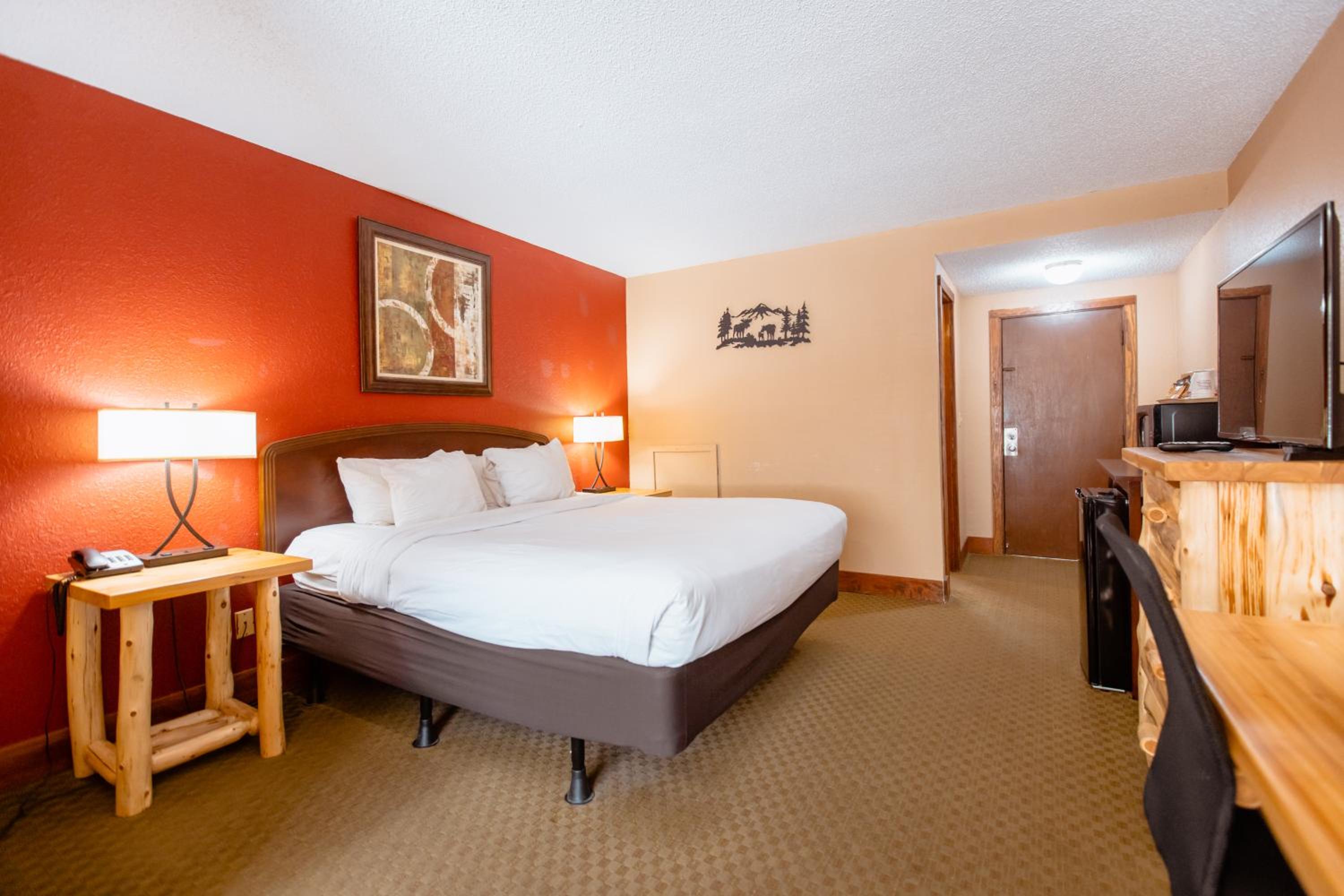 Standard King Room with One King Bed (Non Smoking) photo 1