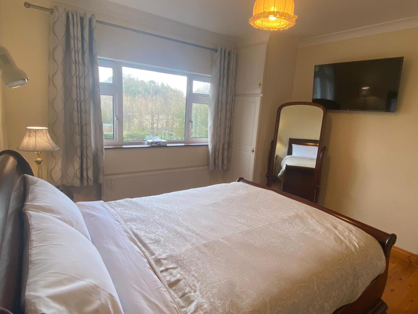 Superior King Room - Photo 20