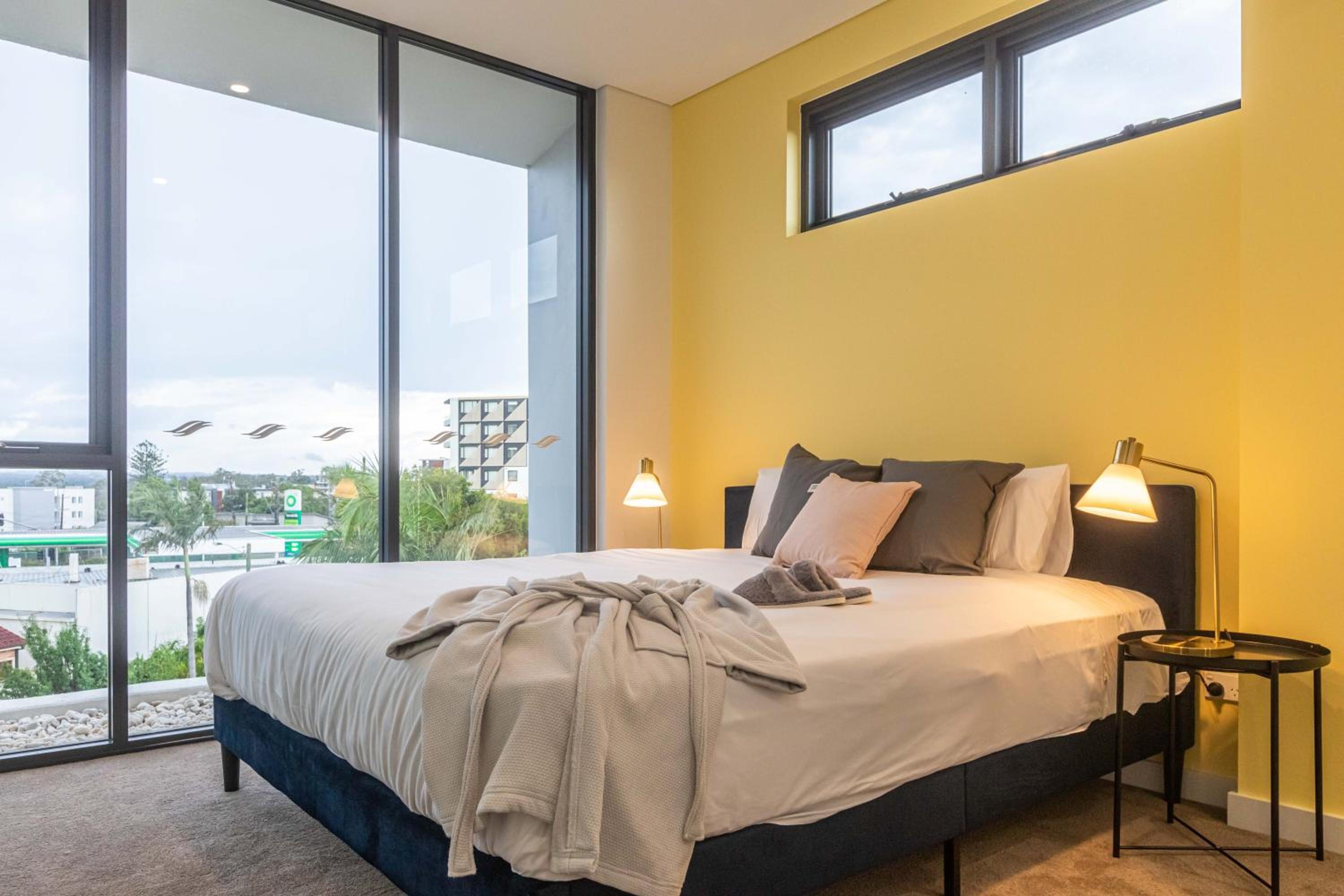 Superior Three-Bedroom Apartment - Photo 33