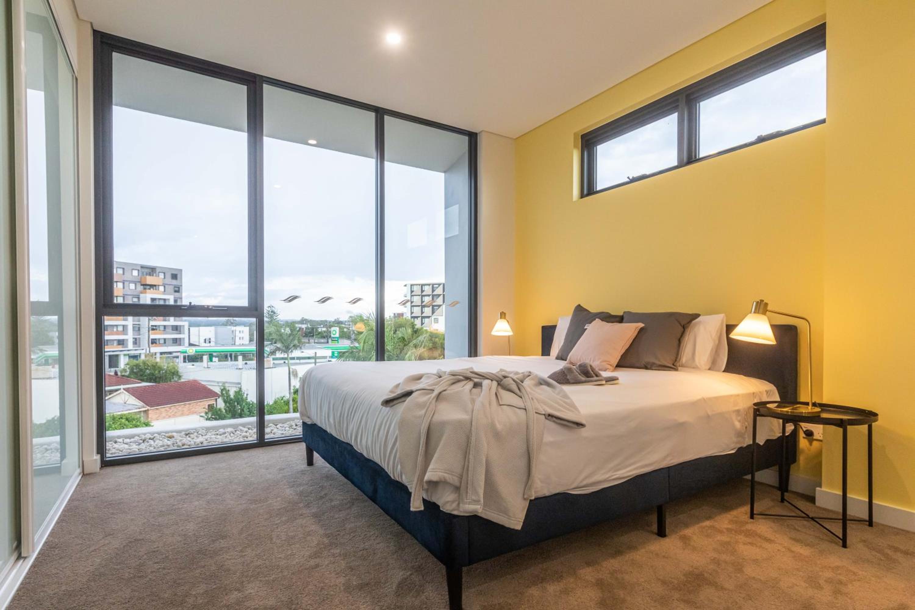 Superior Three-Bedroom Apartment - Photo 10