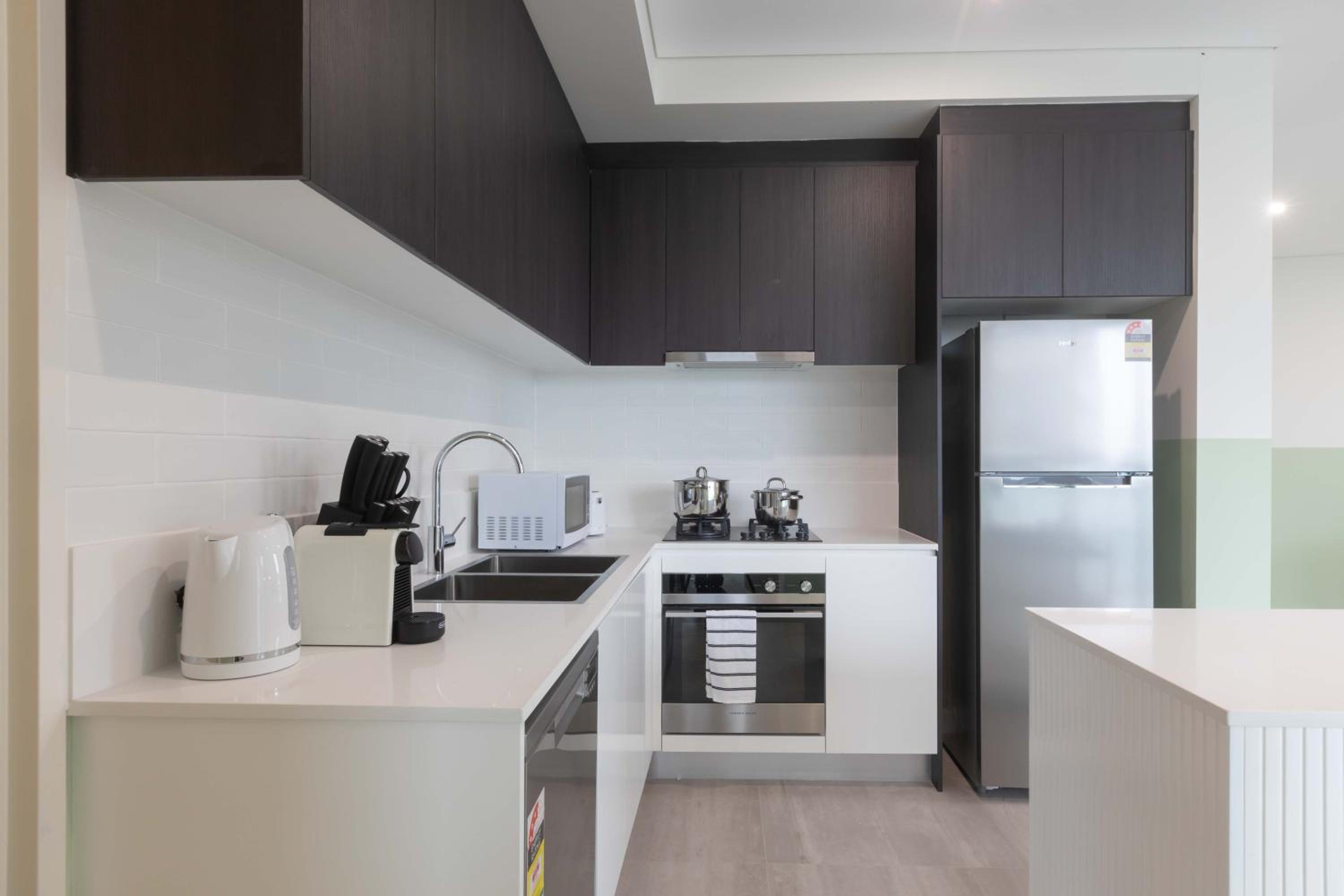 Premium Two-Bedroom Apartment - Photo 22