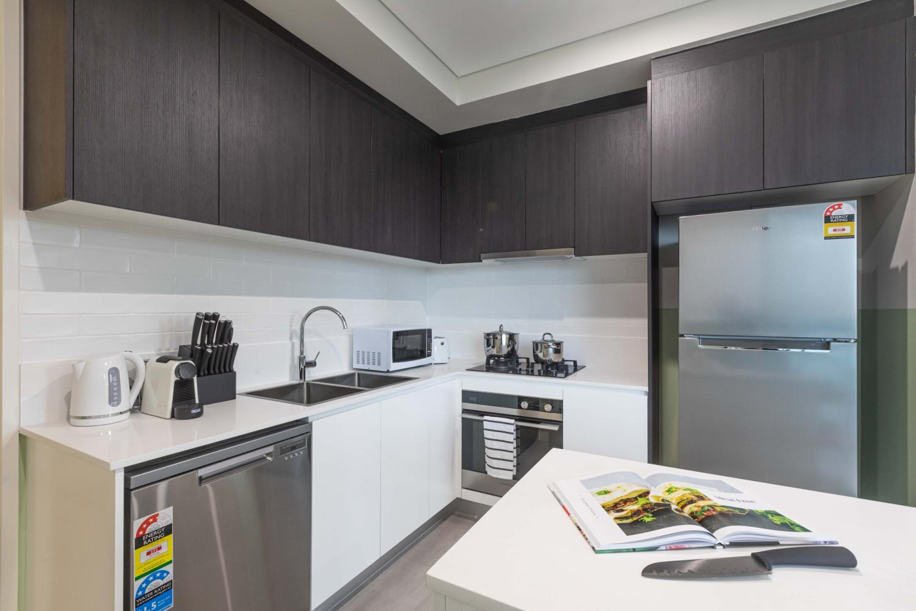 Premium Two-Bedroom Apartment - Photo 19