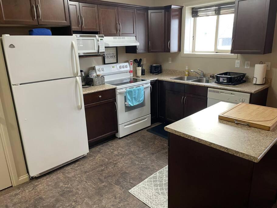 Two-Bedroom Apartment - Photo 85