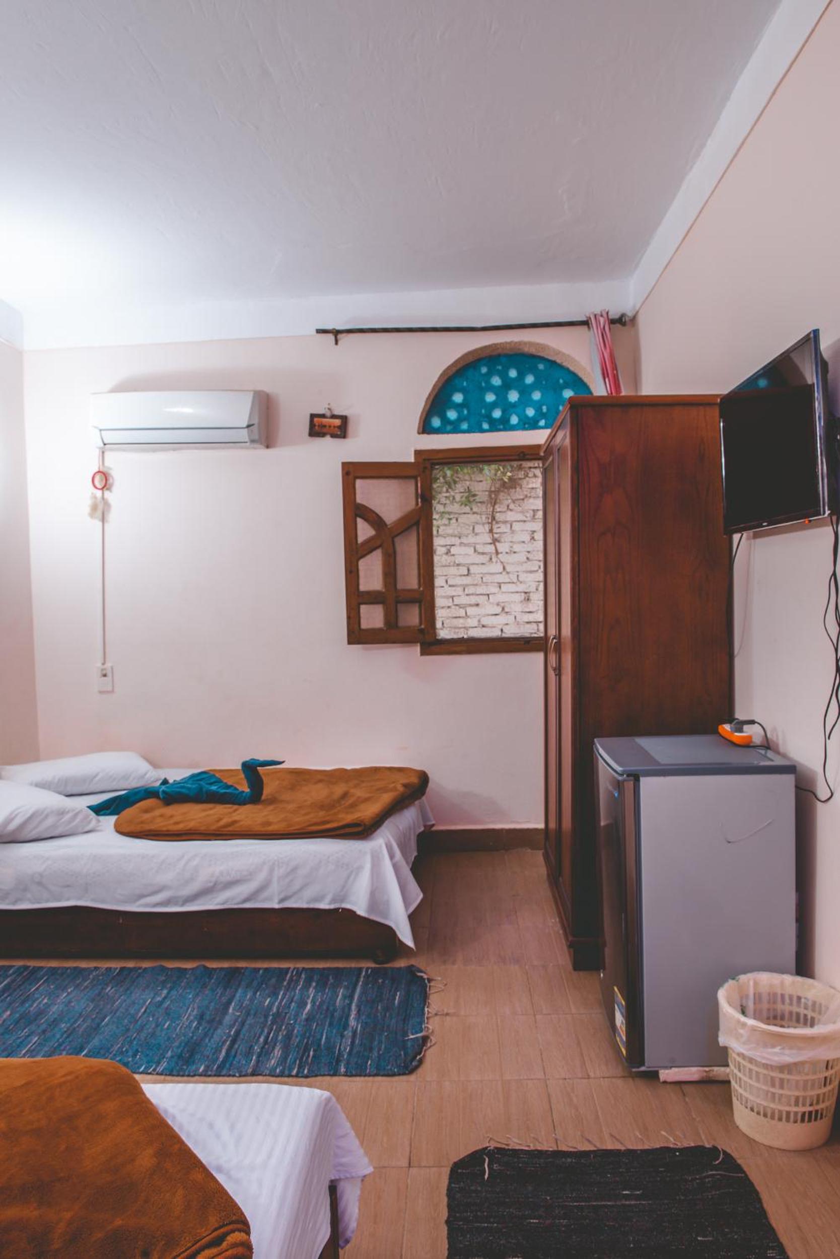 Budget Double Room - Photo 5