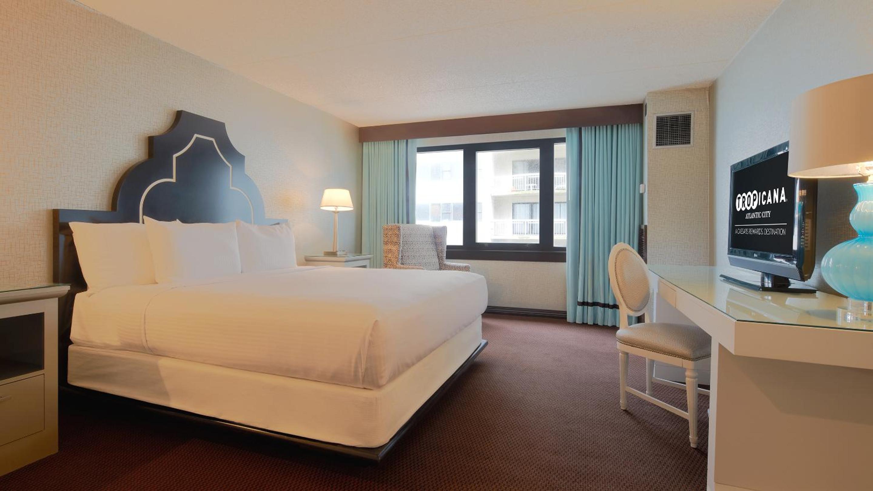 CHELSEA CLASSIC ROOM 1 KING NON-SMOKING - Photo 1