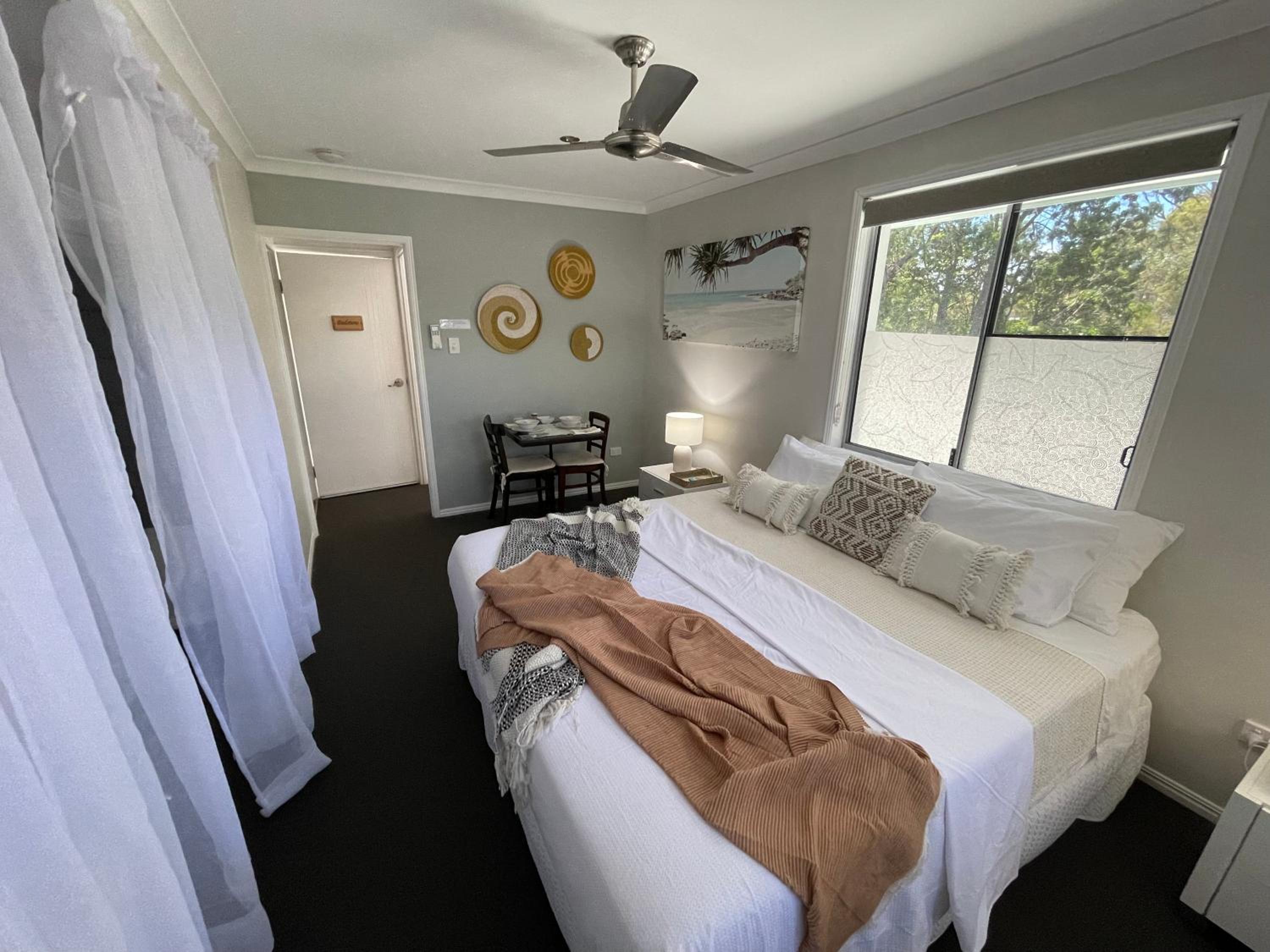 Deluxe Double or Twin Room photo 2