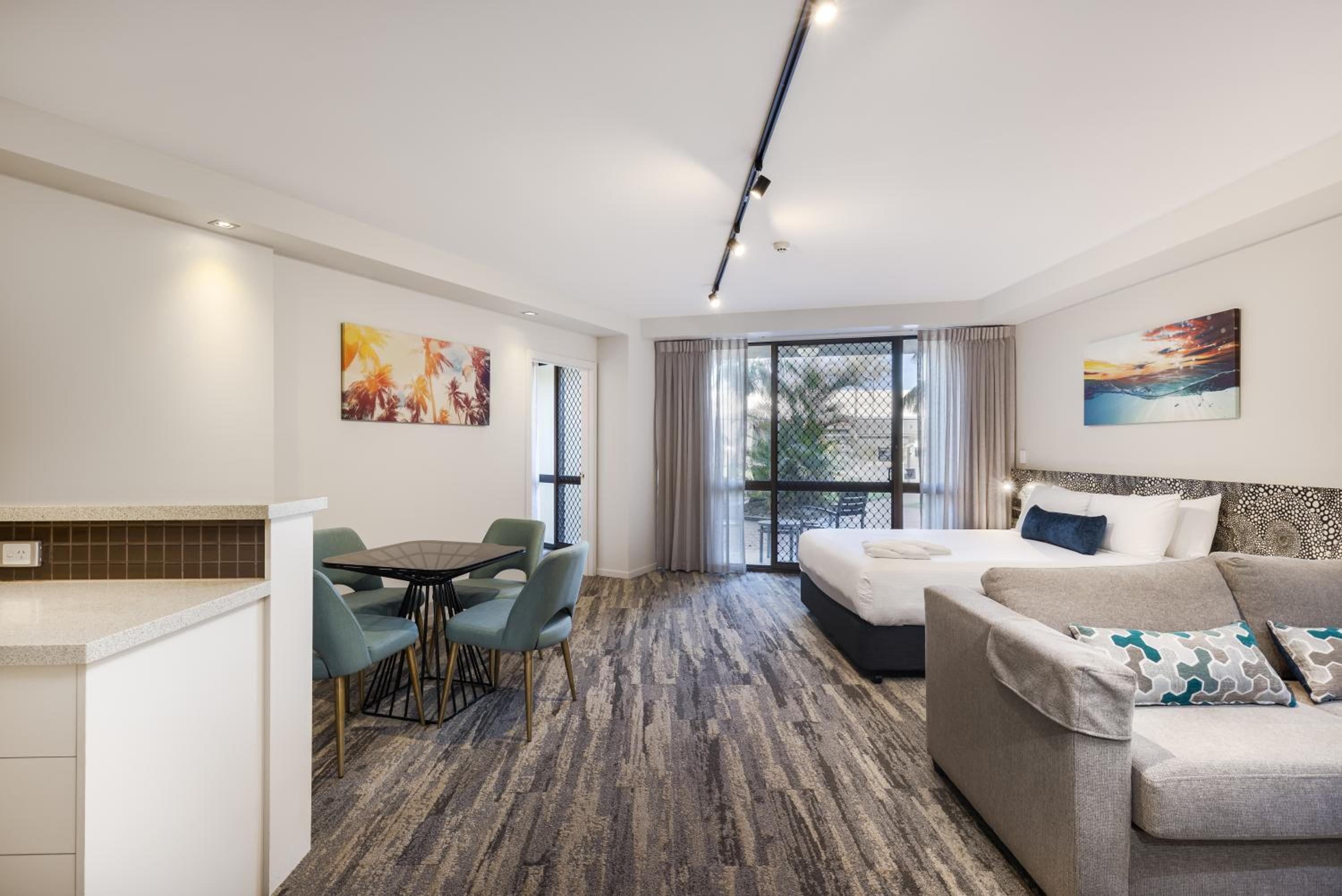 Superior Suite  - Photo 8