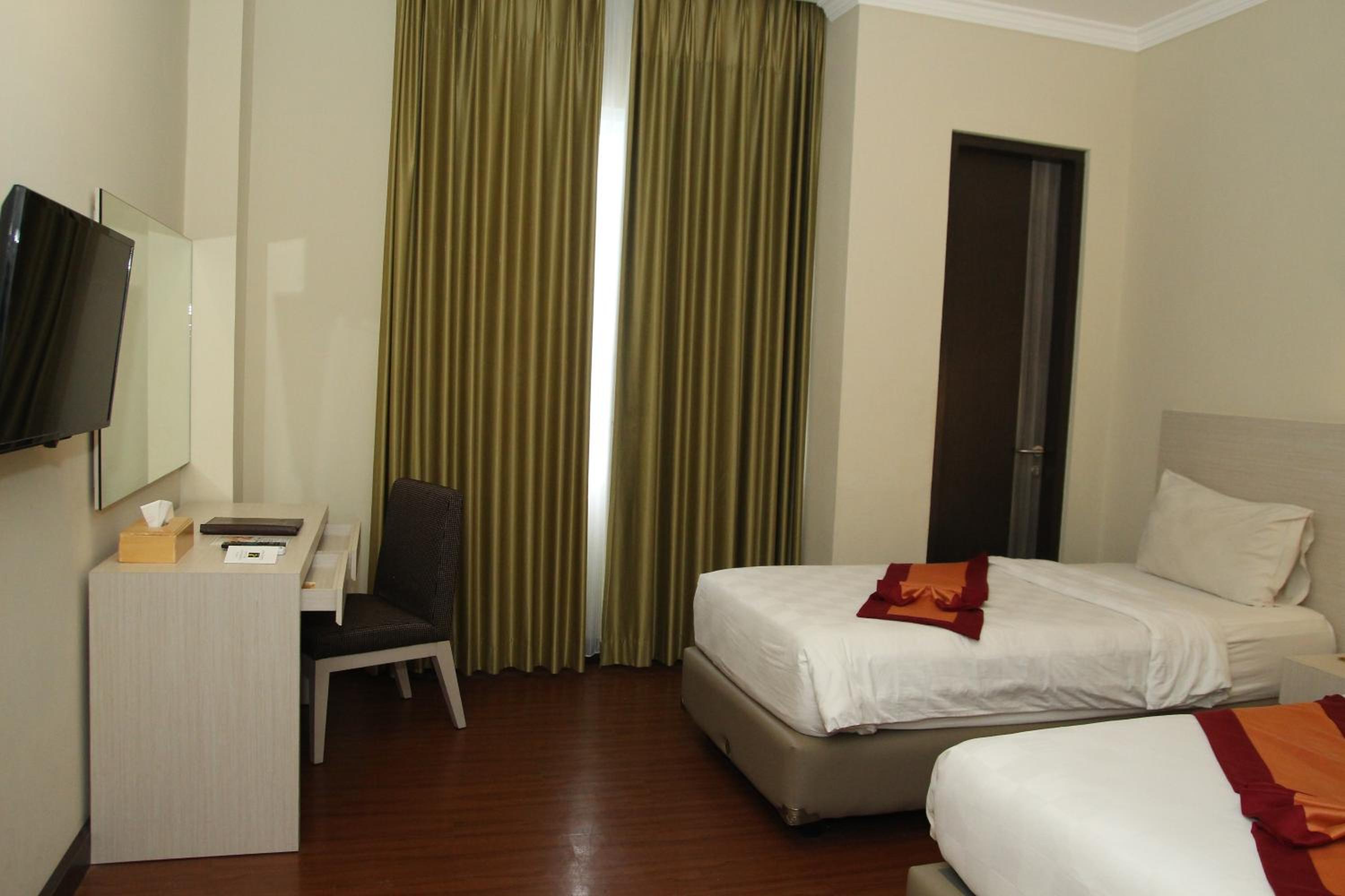 Deluxe Twin Room photo 2