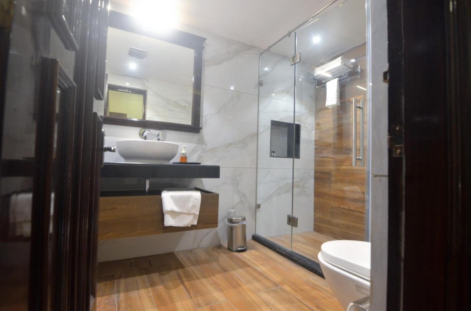 Deluxe Room - Photo 2