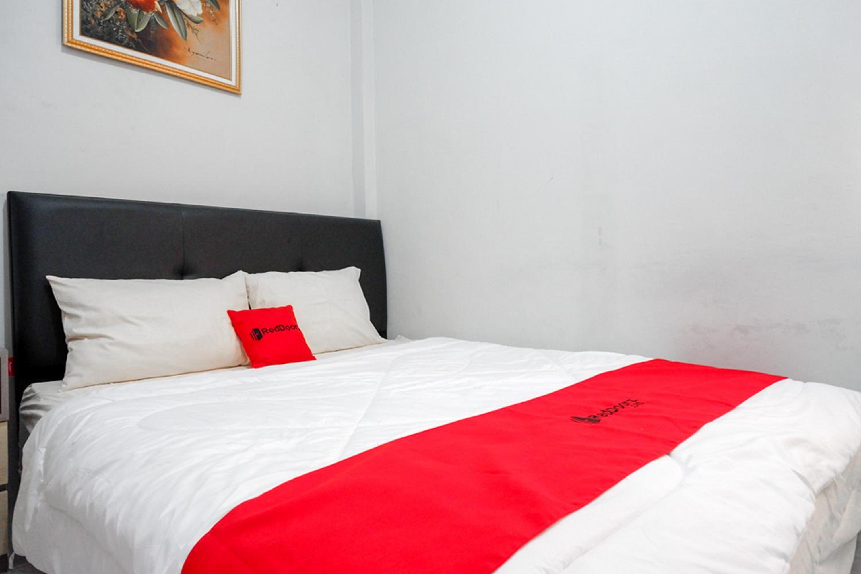 Standard Double Room - Photo 4