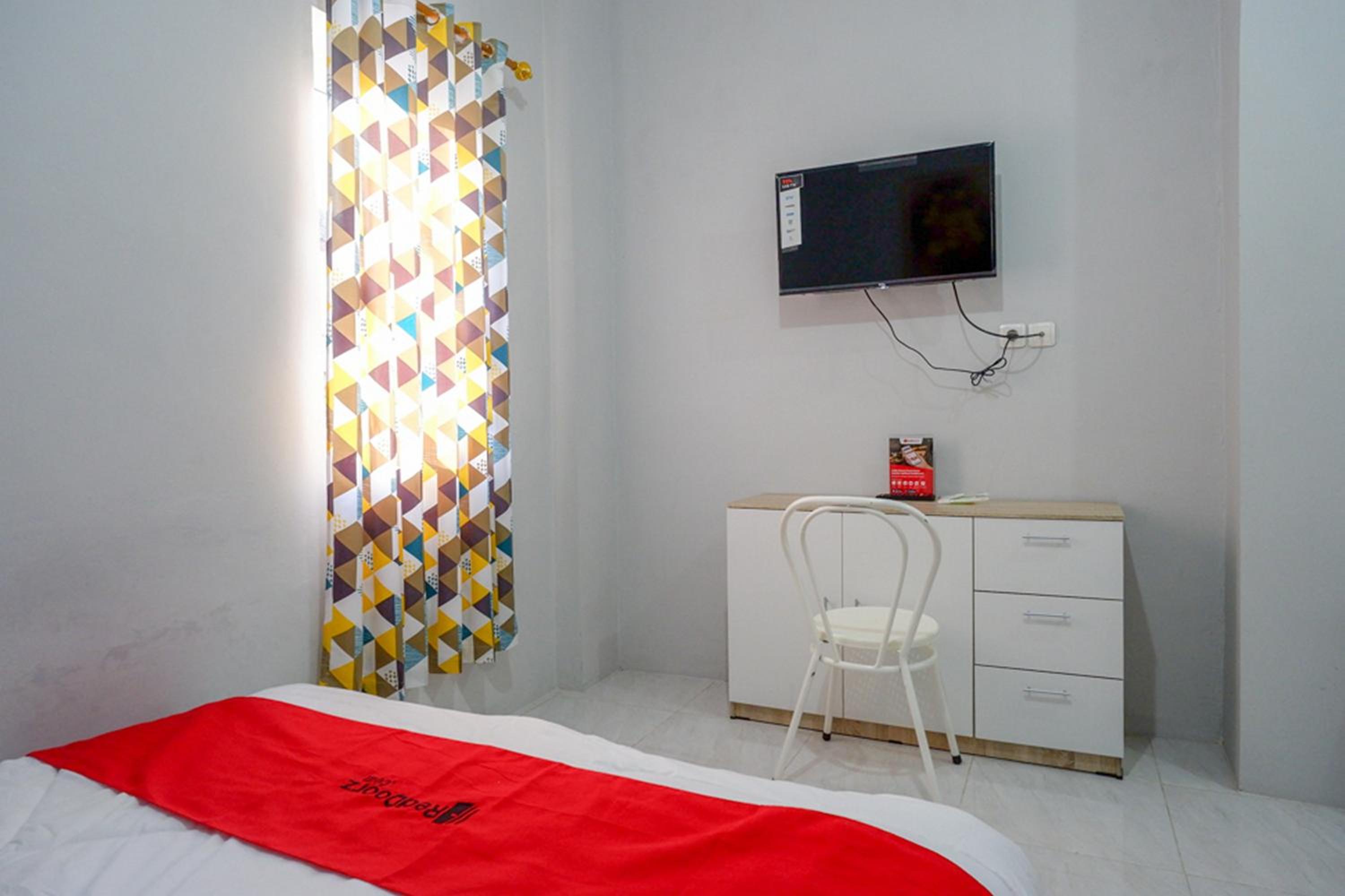 Standard Double Room - Photo 9